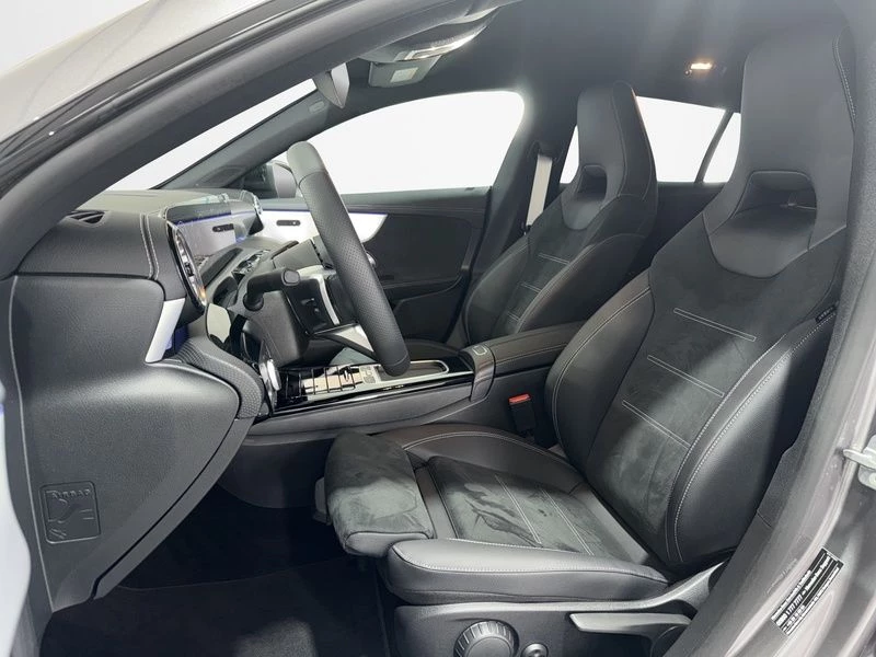 Mercedes-Benz-CLA-image-17