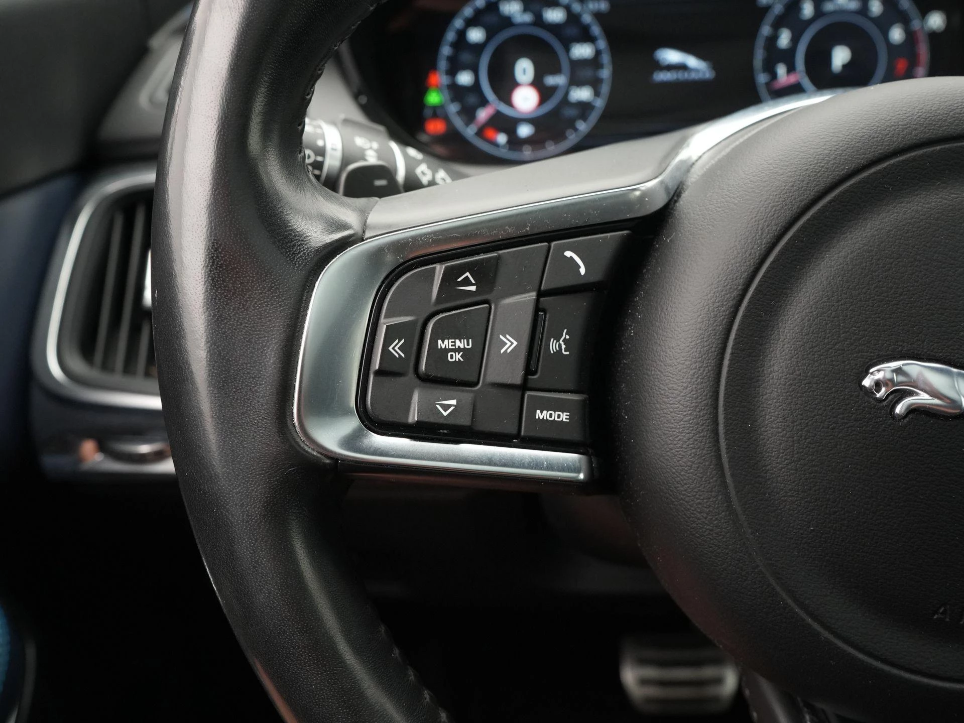 Jaguar E-PACE 2.0 P250 AWD First Edition