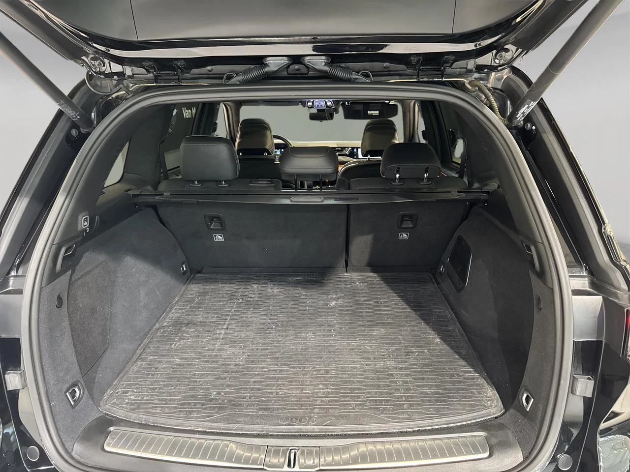 Jeep-Grand Cherokee-image-6