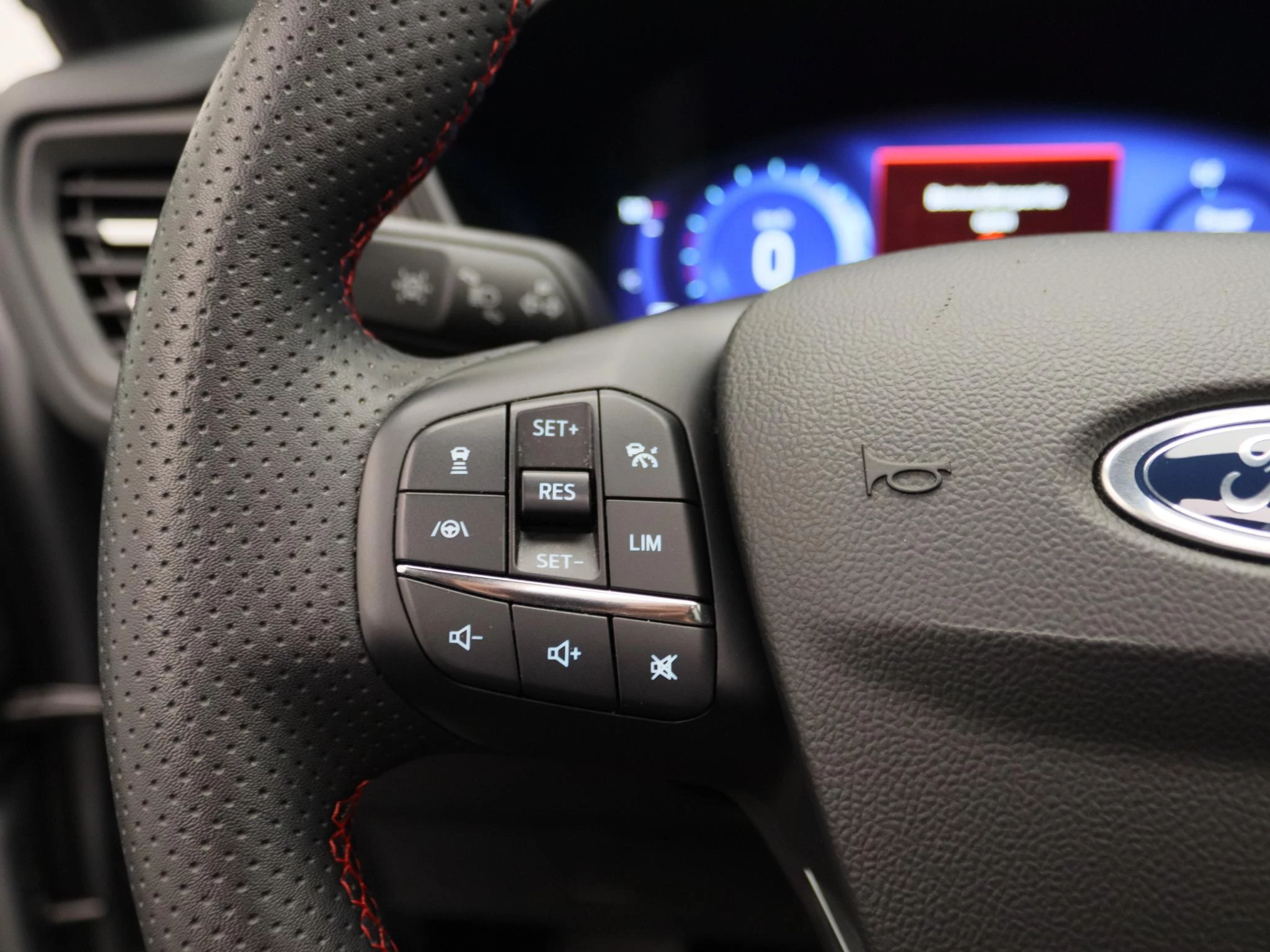 Ford-Kuga-image-21