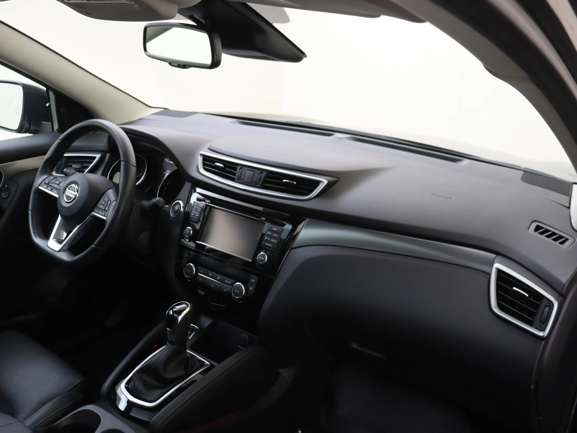 Nissan-QASHQAI-image-6