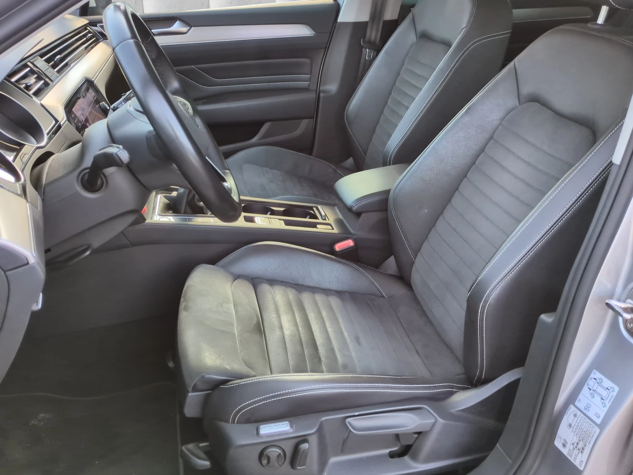 Volkswagen-Passat-image-9