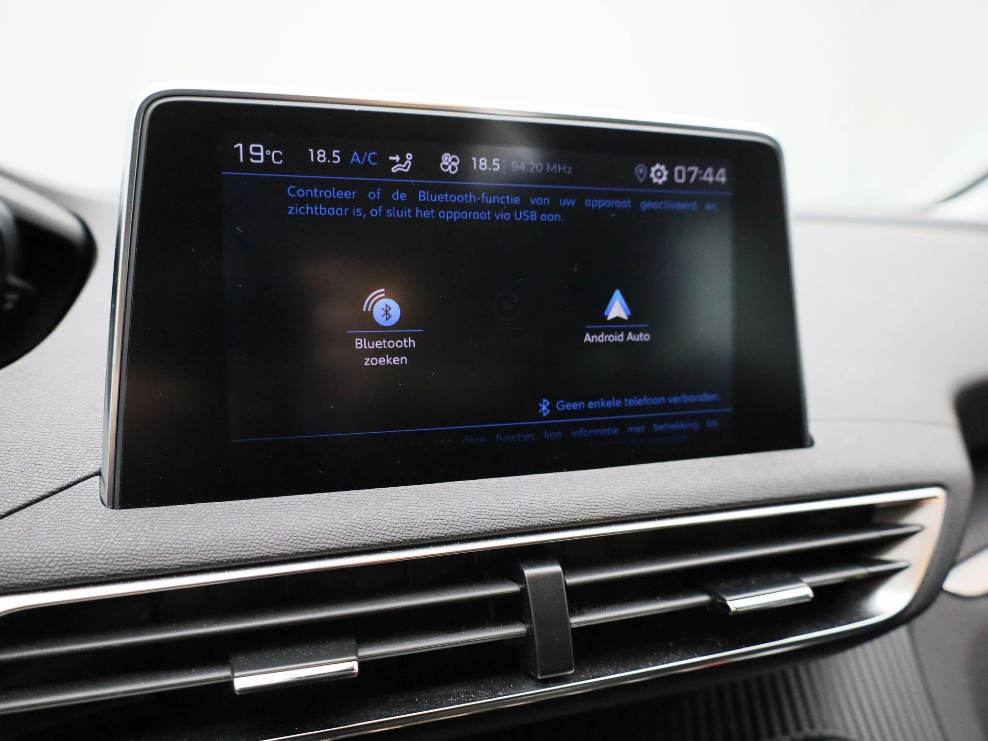 Peugeot-3008-image-25