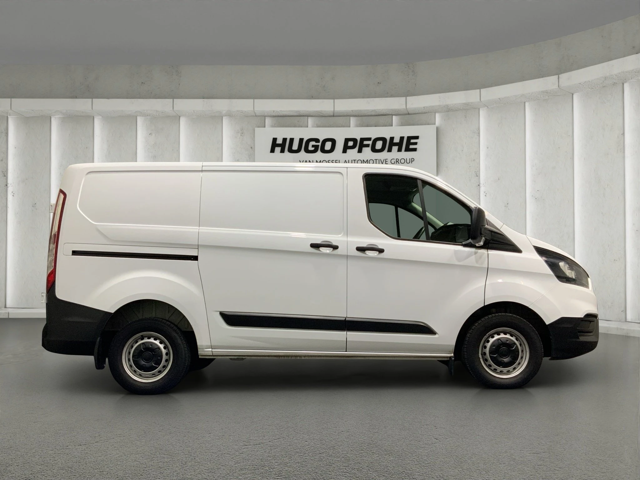 Ford-Transit Custom-image-5