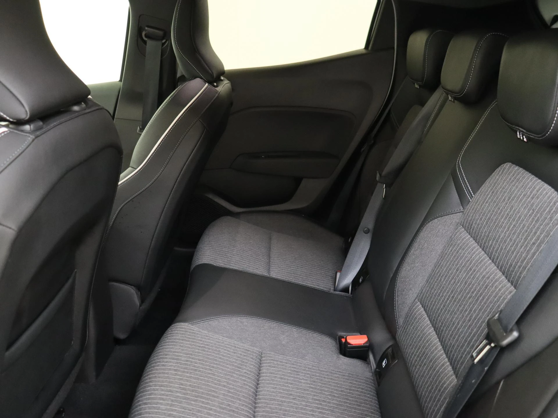 Renault-Clio-image-15