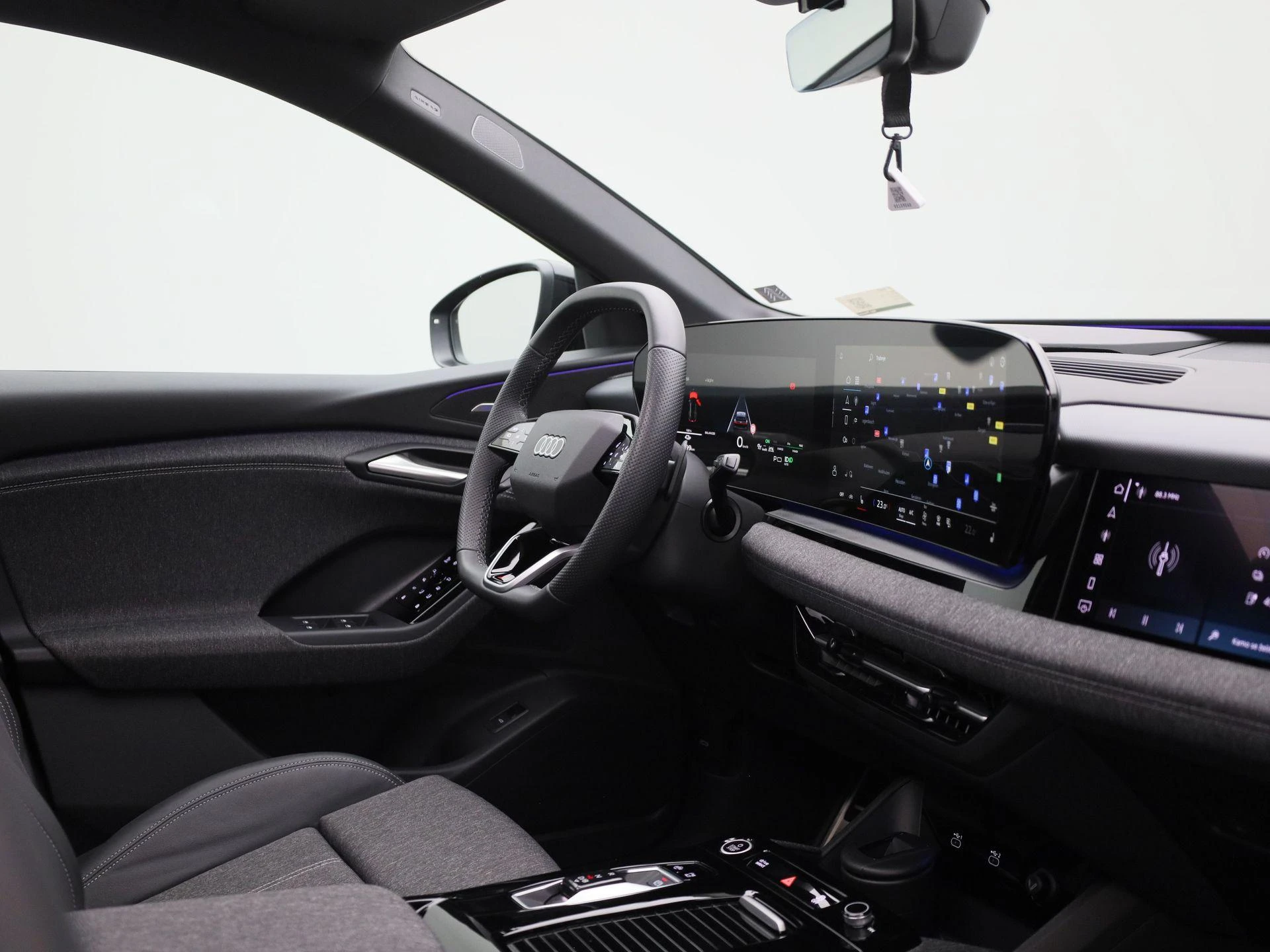 Audi-Q6 e-tron-image-42