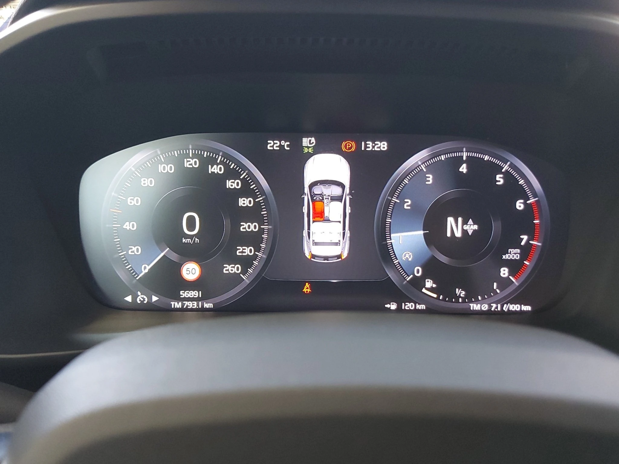 Volvo-XC40-image-18