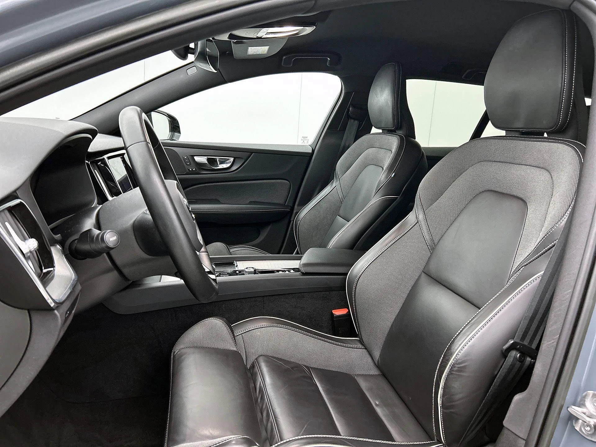 Volvo-V60-image-35