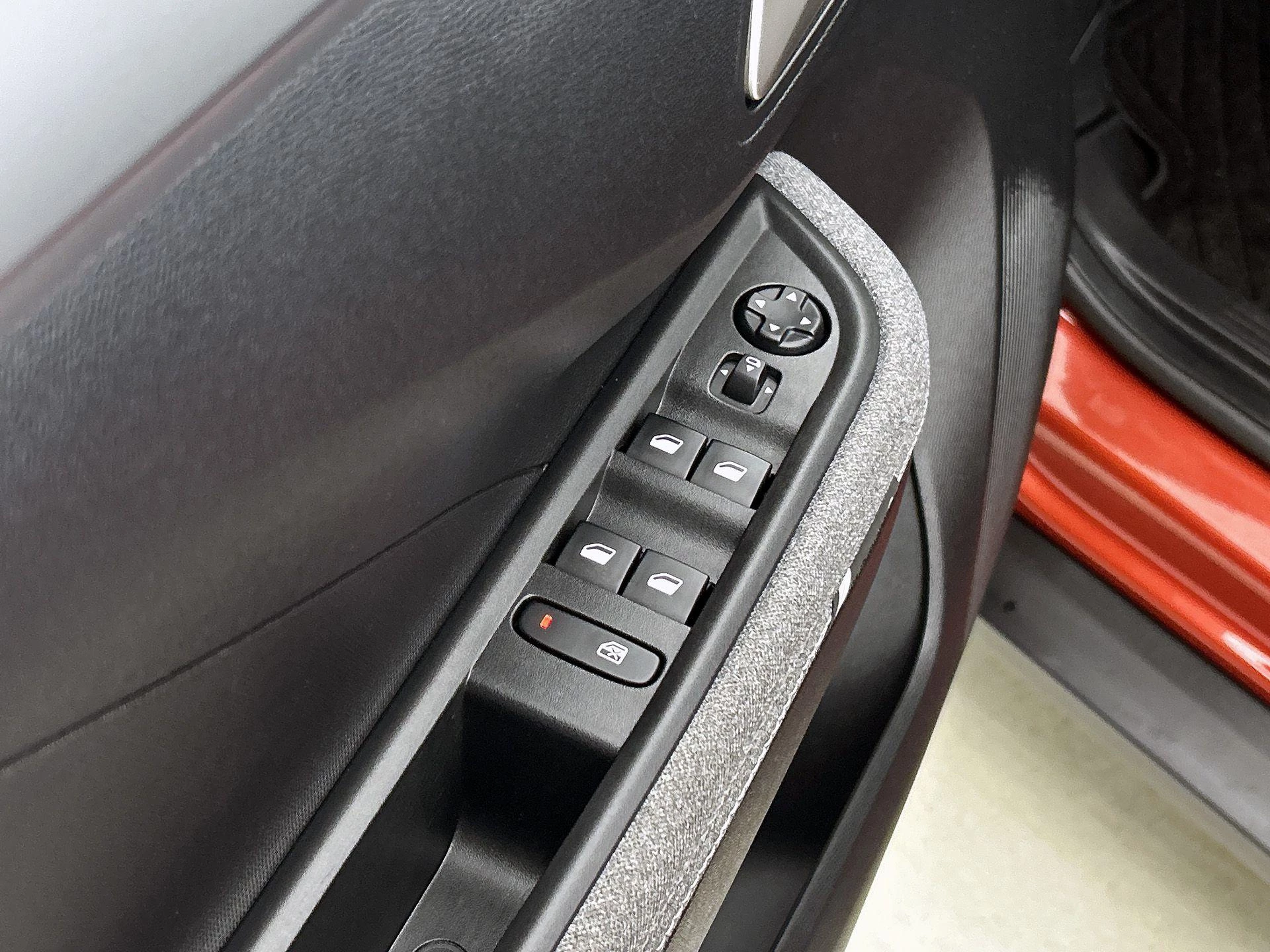 Opel-Frontera-image-30