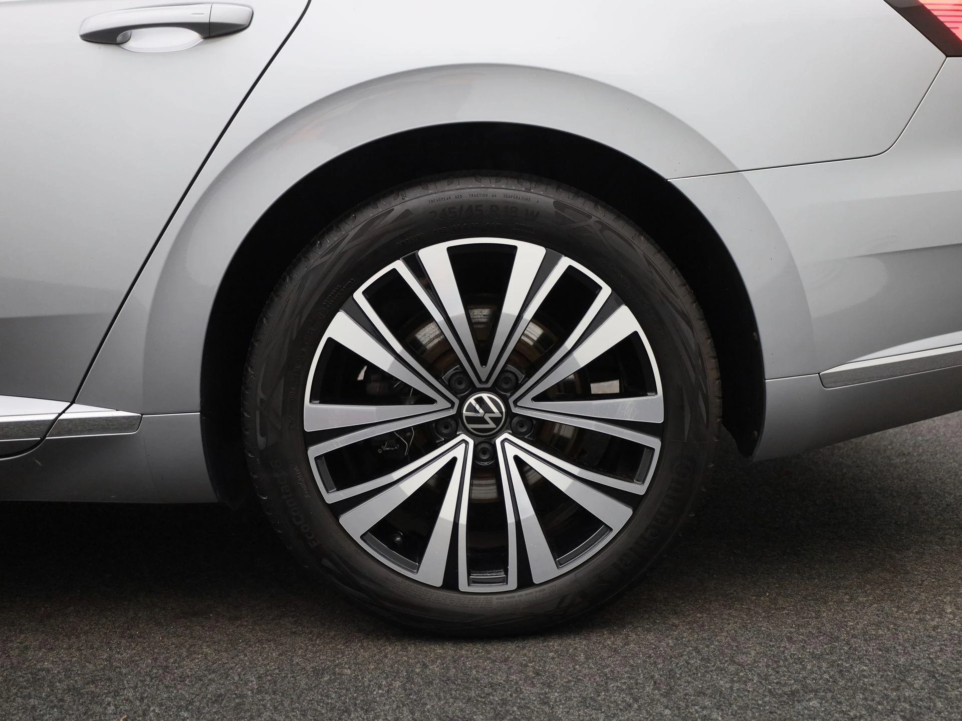 Volkswagen-Arteon-image-12