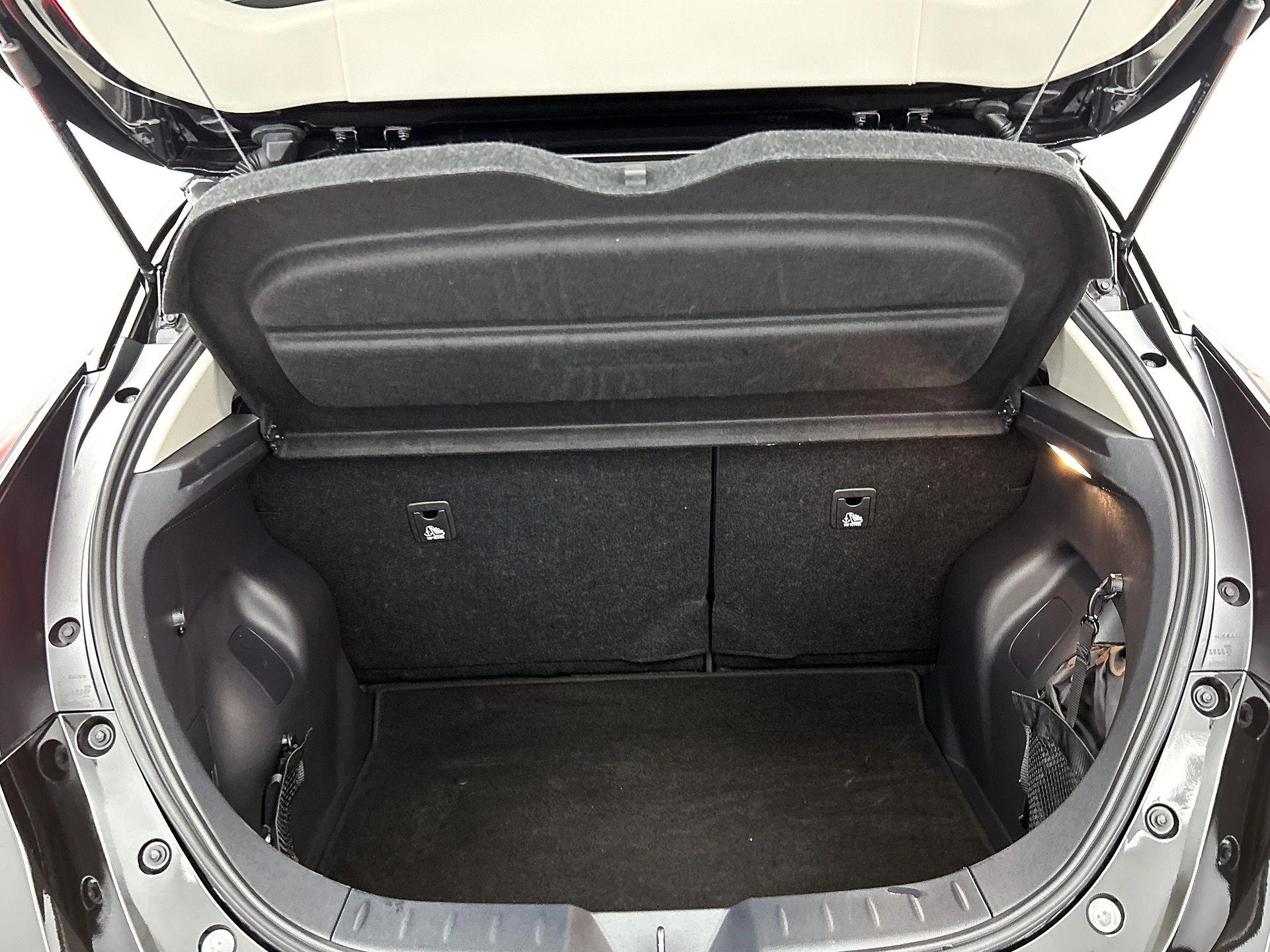 Nissan-Leaf-image-32