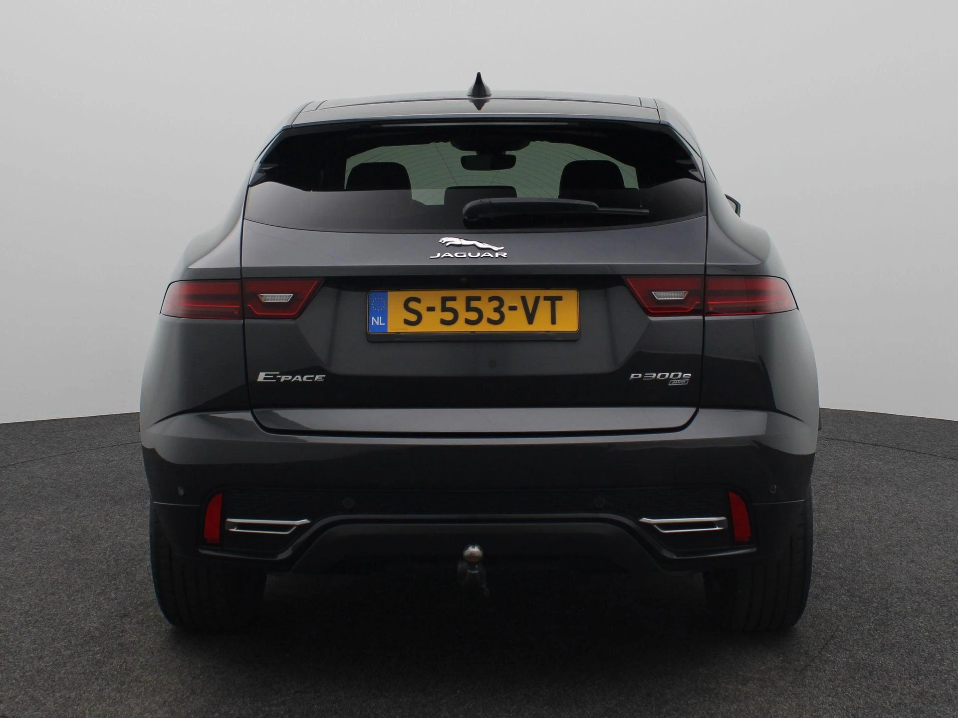 Jaguar-E-PACE-image-4
