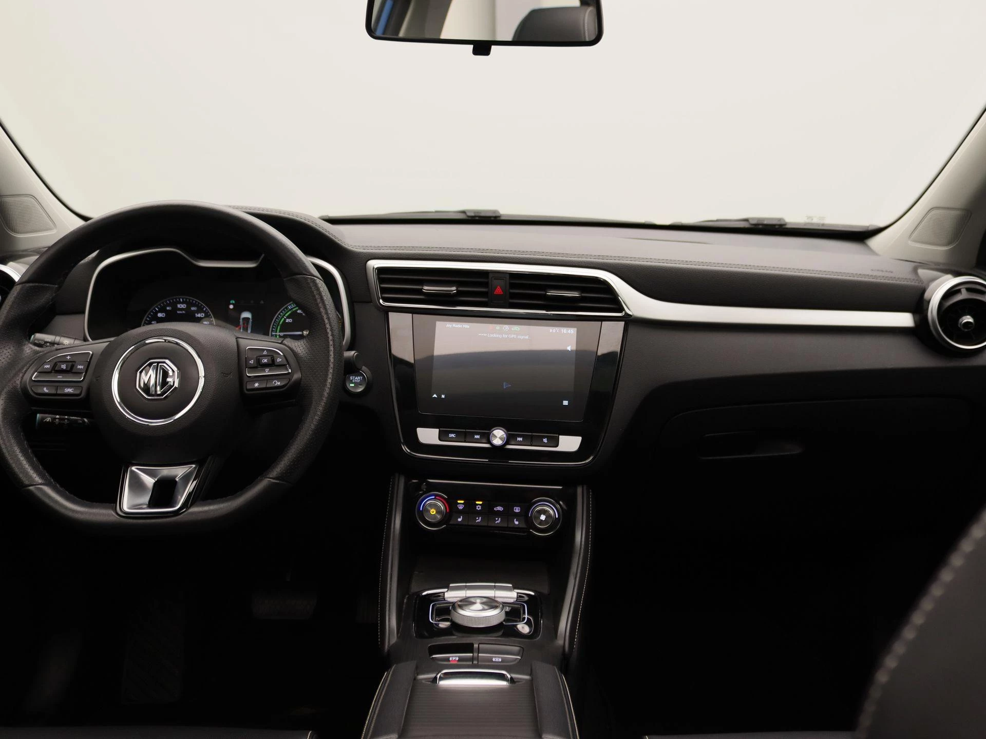 MG-ZS EV-image-7