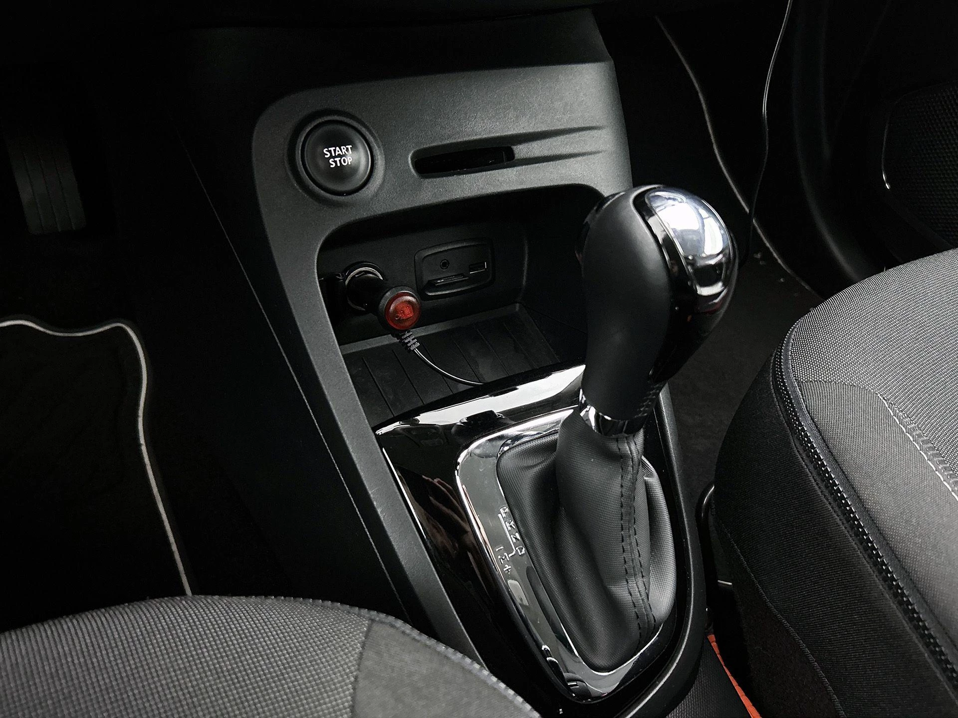 Renault-Captur-image-9