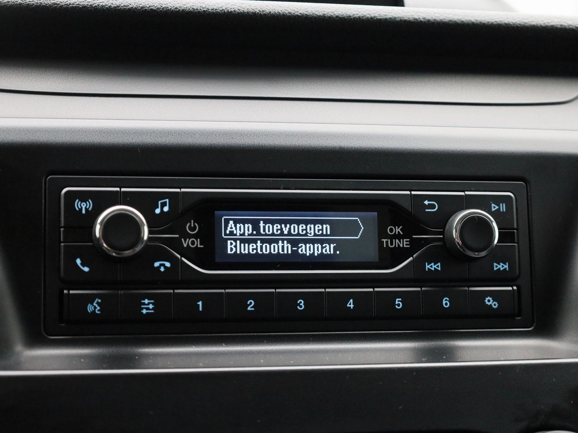 Ford-Transit Custom-image-25