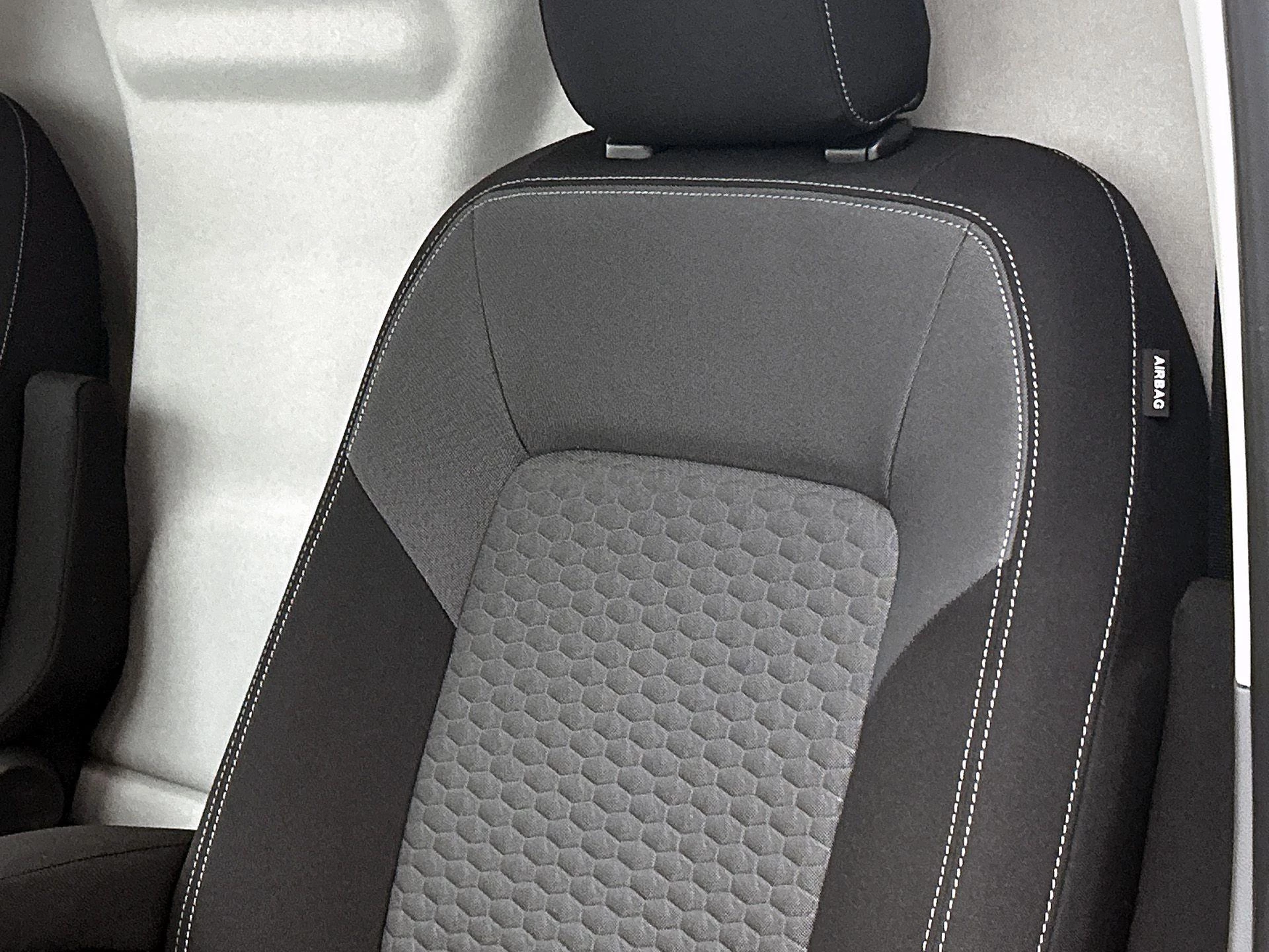 Volkswagen e-Transporter Bulli L2H1 218PK