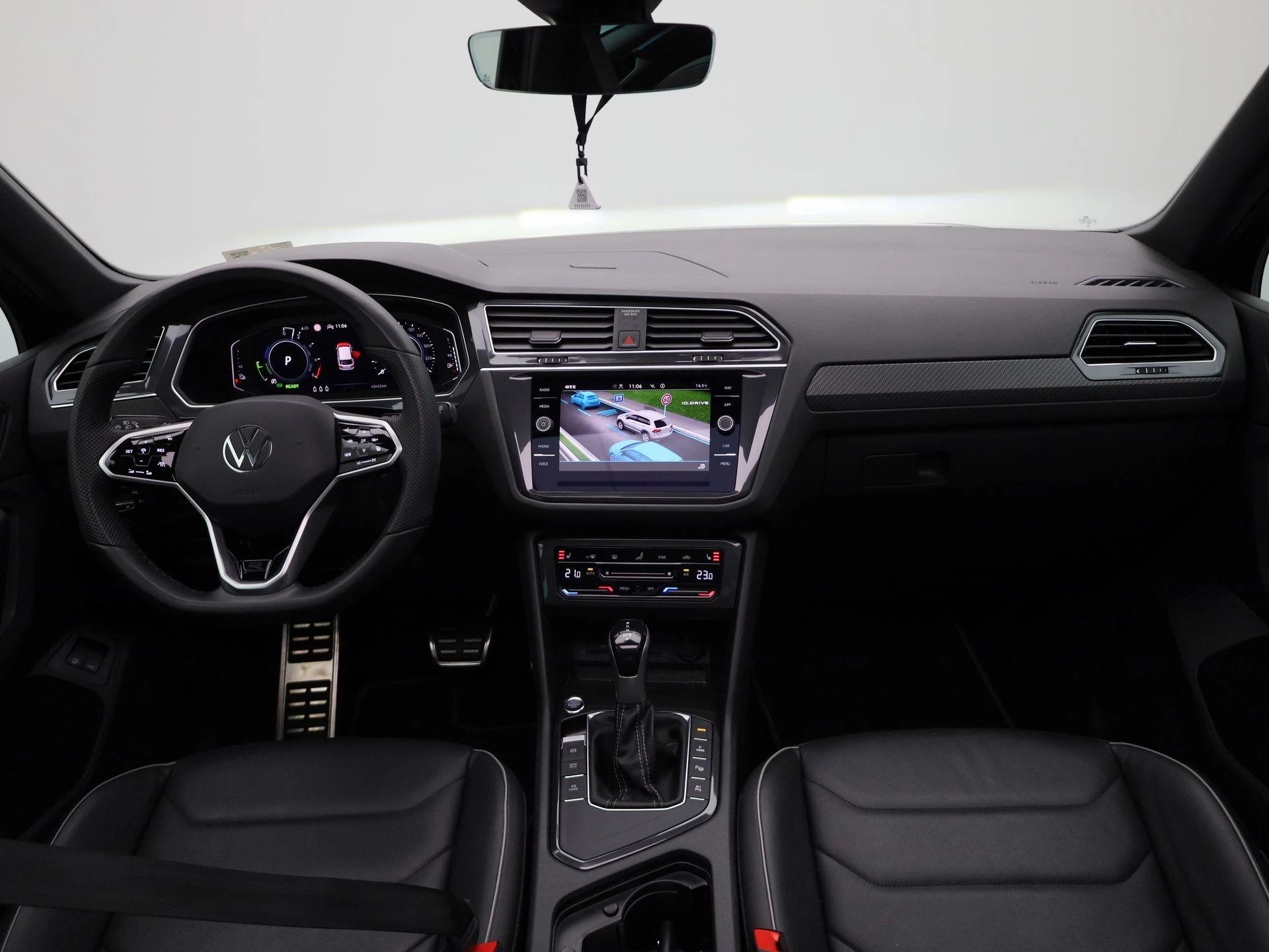 Volkswagen-Tiguan-image-43