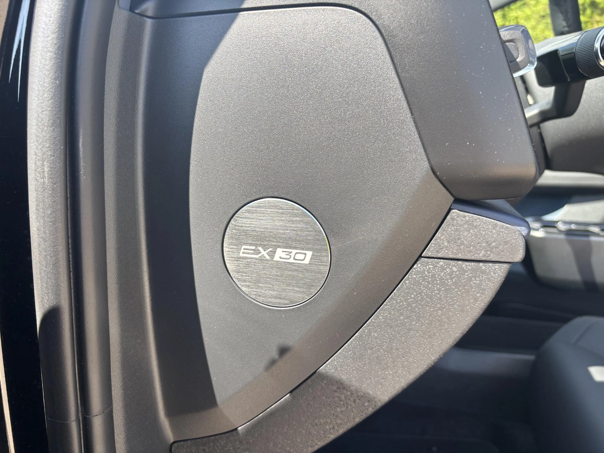 Volvo-EX30-image-8