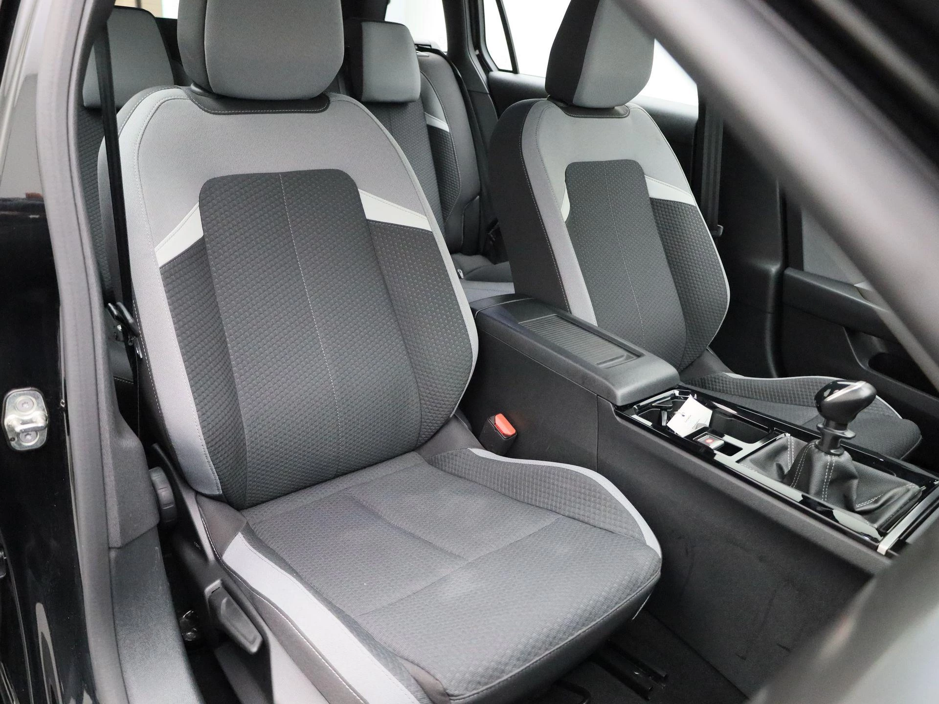 Opel-Astra-image-30