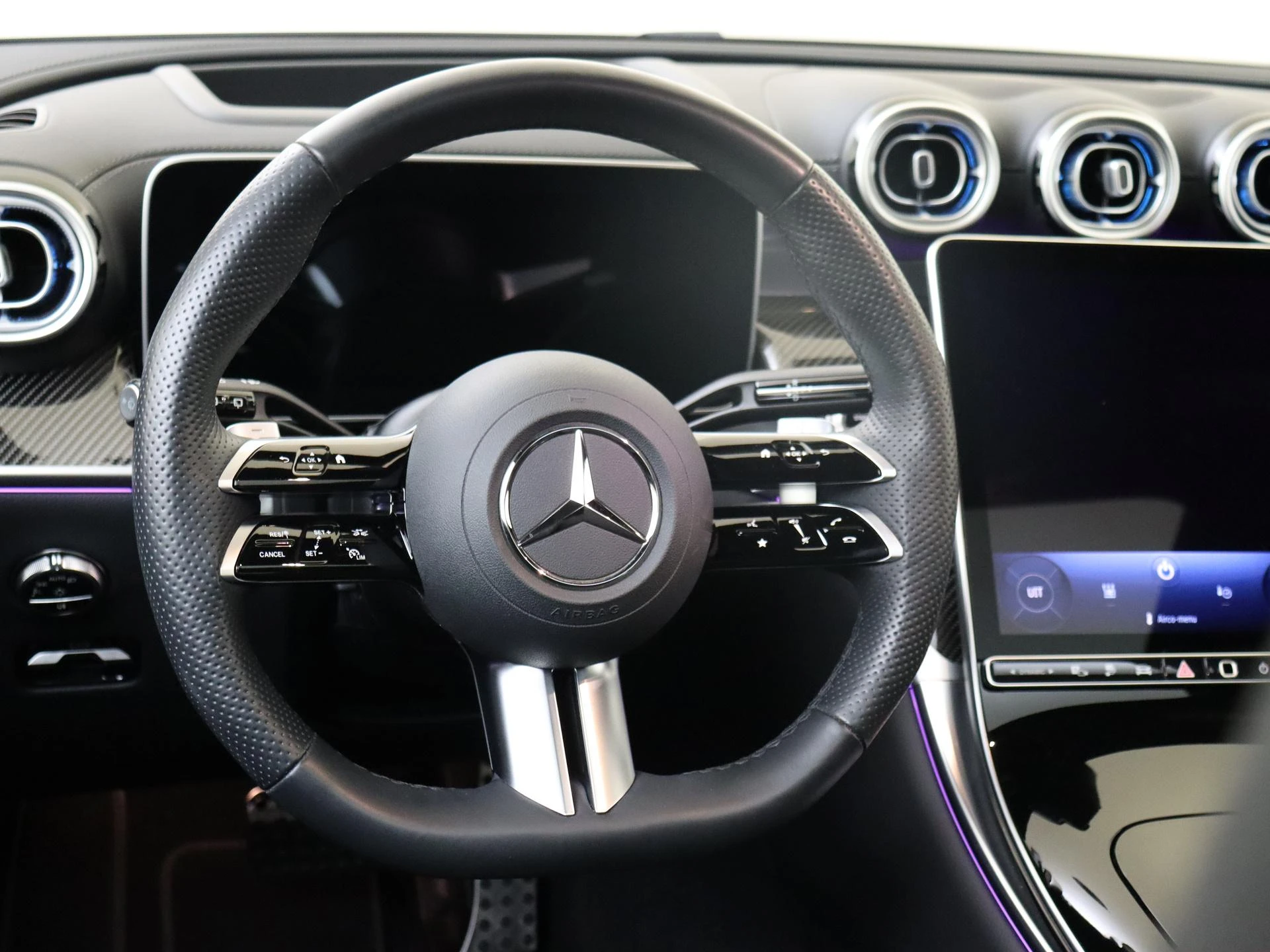 Mercedes-Benz-GLC-image-9