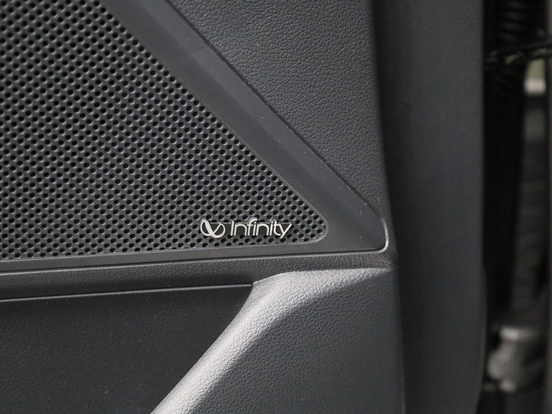 Hyundai-IONIQ-image-27