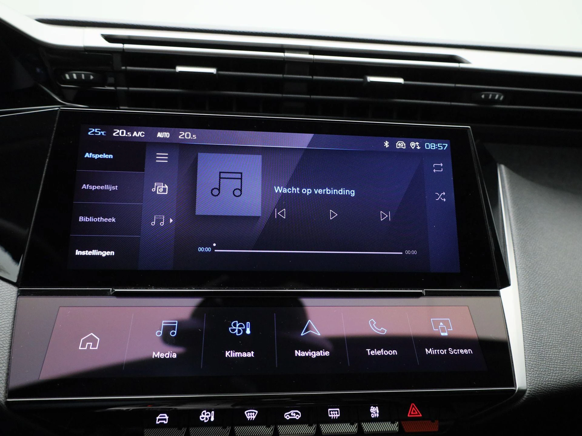 Peugeot-308-image-18