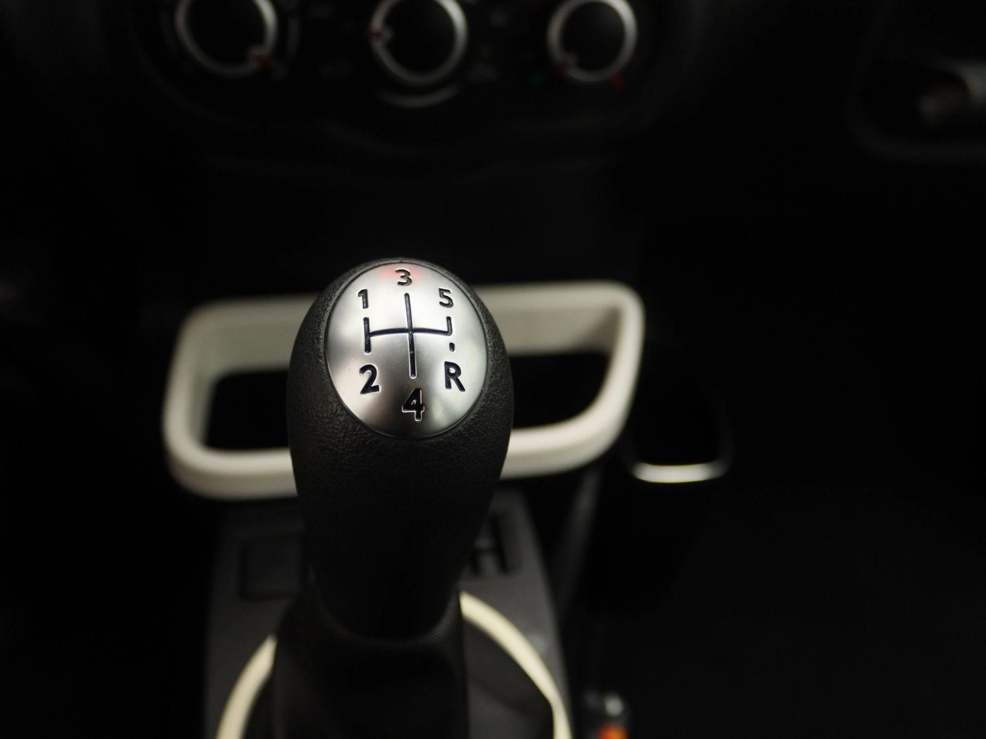 Renault-Twingo-image-9