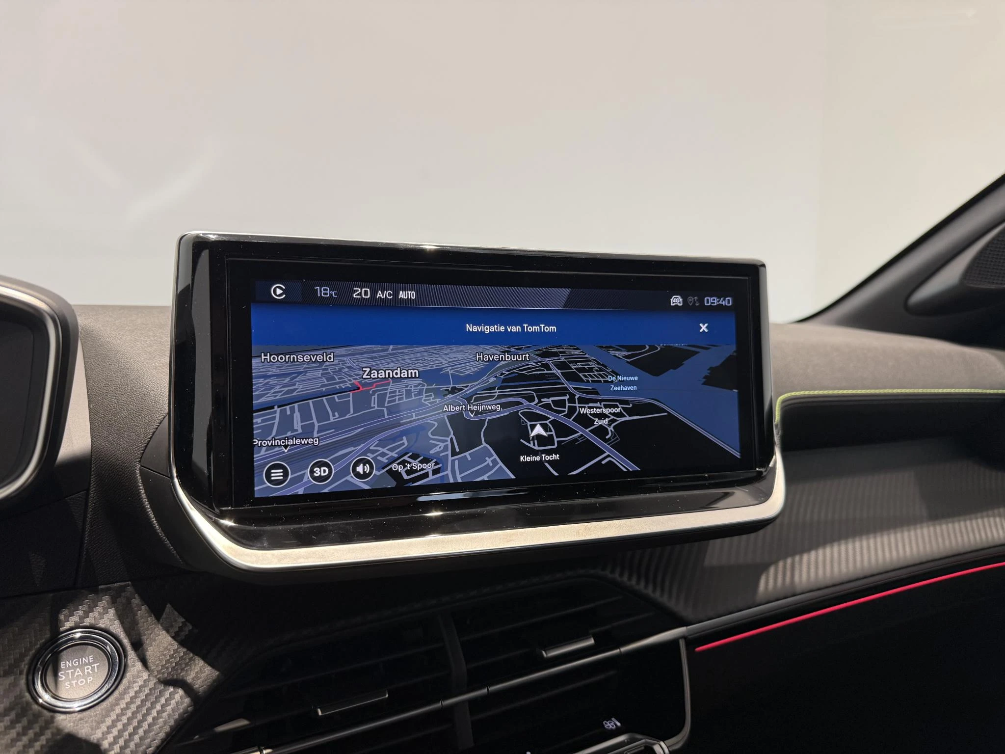 Peugeot-e-208-image-24