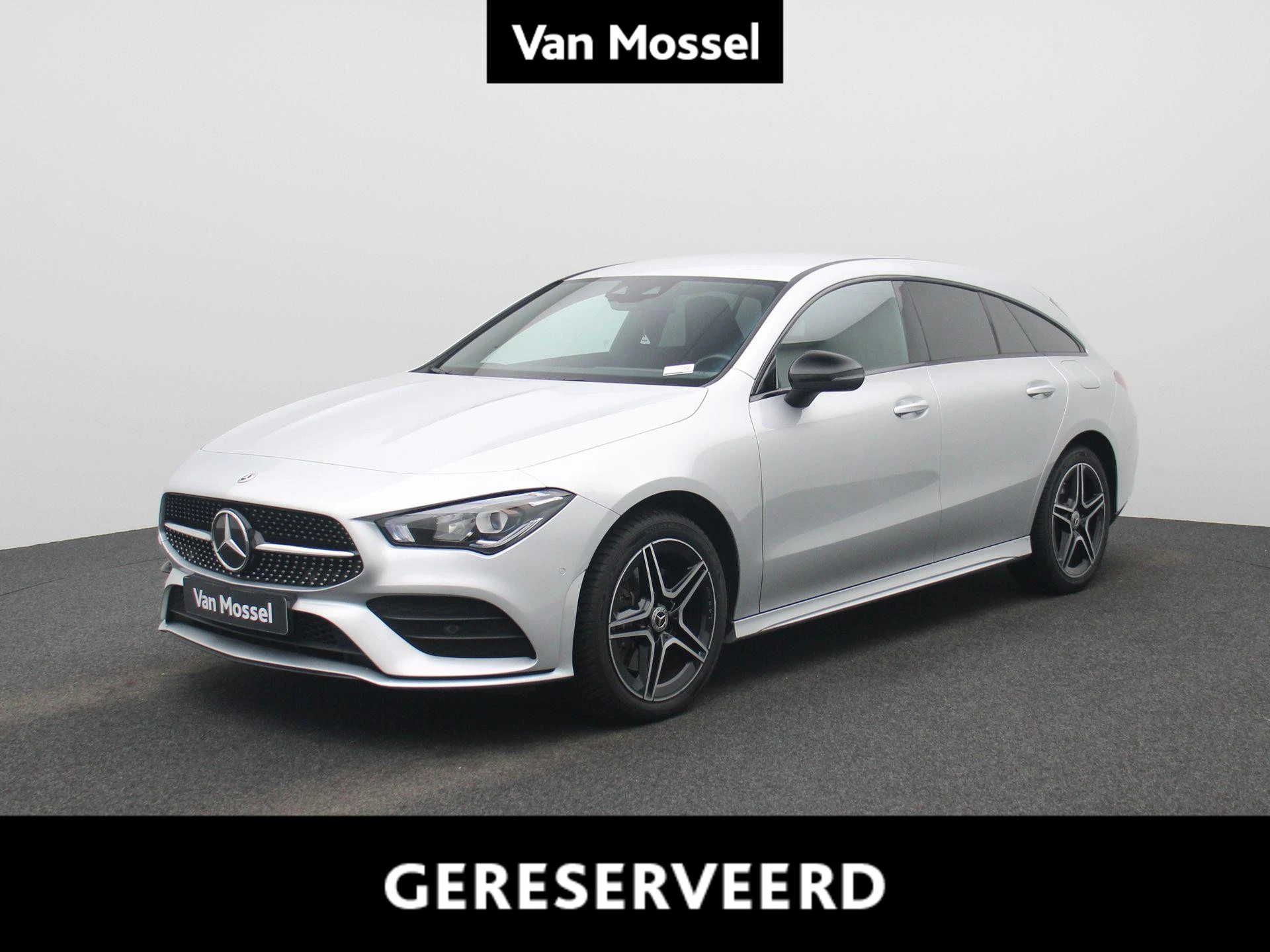 Mercedes-Benz-CLA-image-0