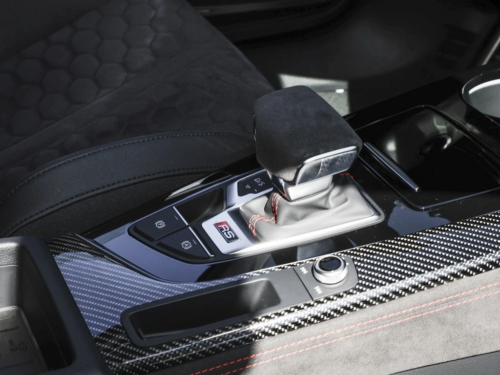 Audi-RS4-image-14
