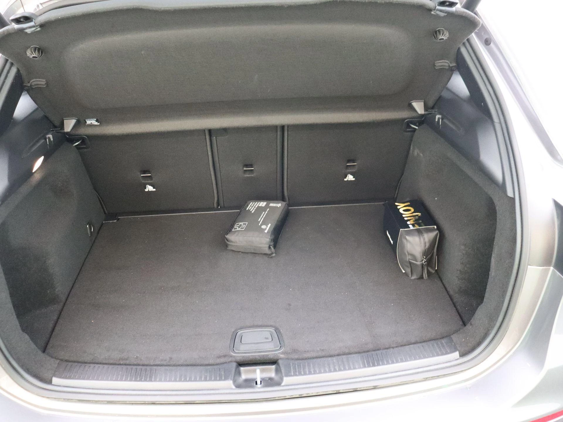 Mercedes-Benz B-Klasse 180 d Business Line + CARPLAY + CAMERA + SENSOREN +