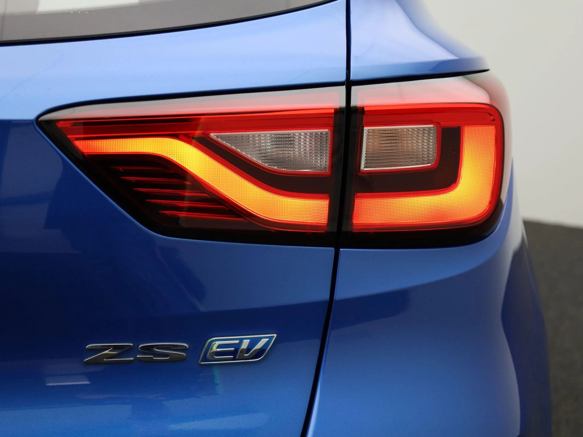 MG-ZS EV-image-35