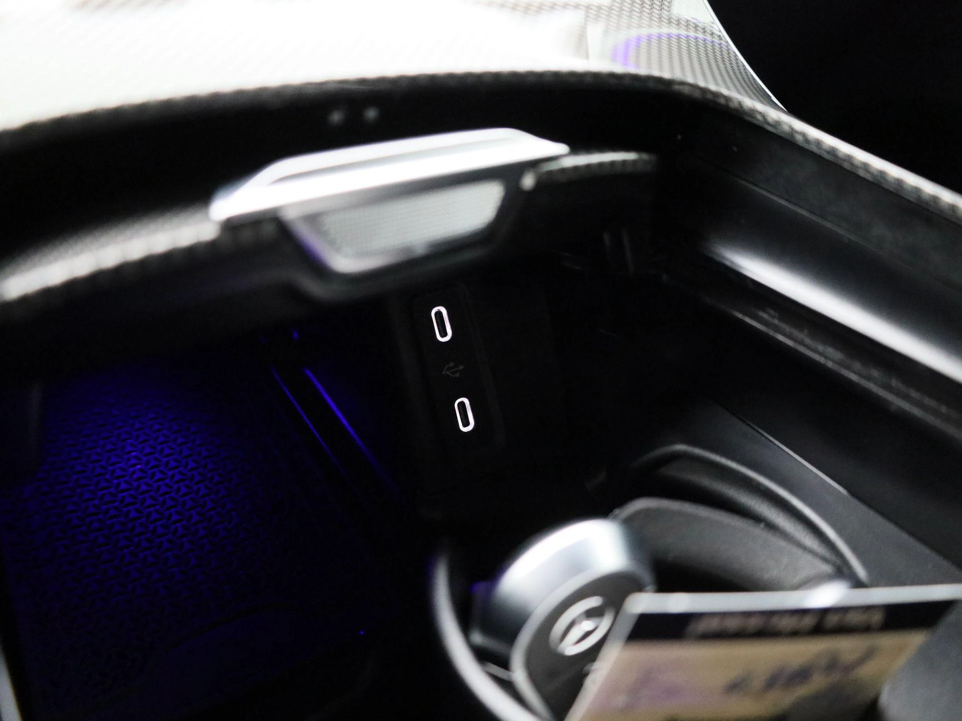 Mercedes-Benz-GLC-image-28