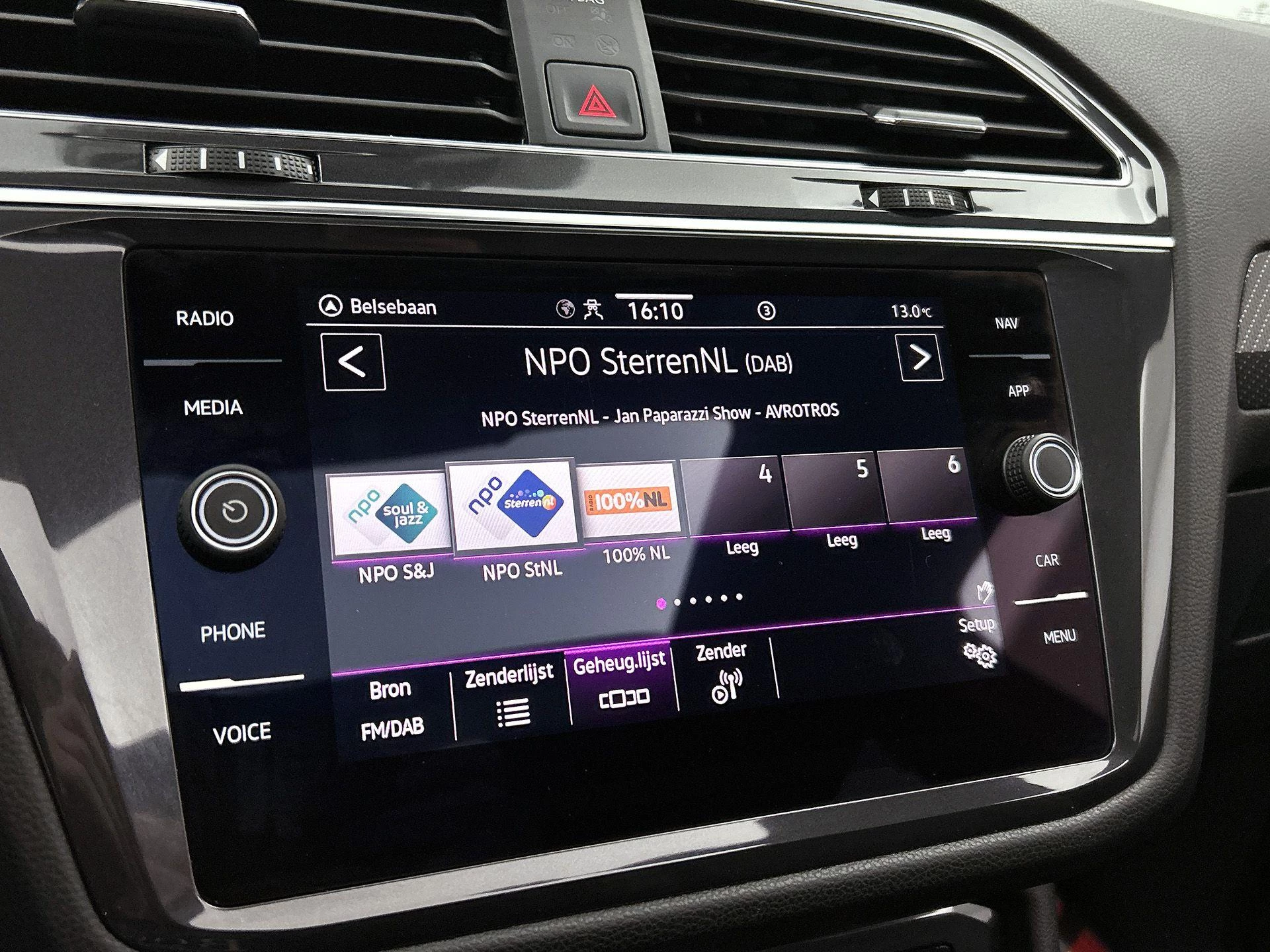 Volkswagen-Tiguan-image-6