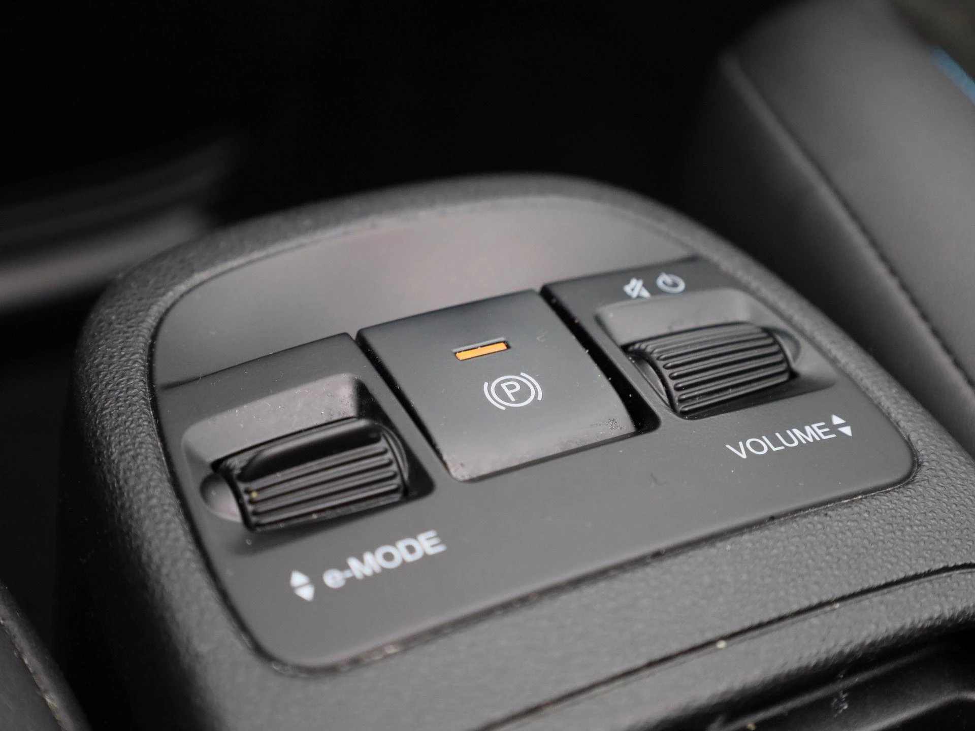 Abarth-500C-image-21