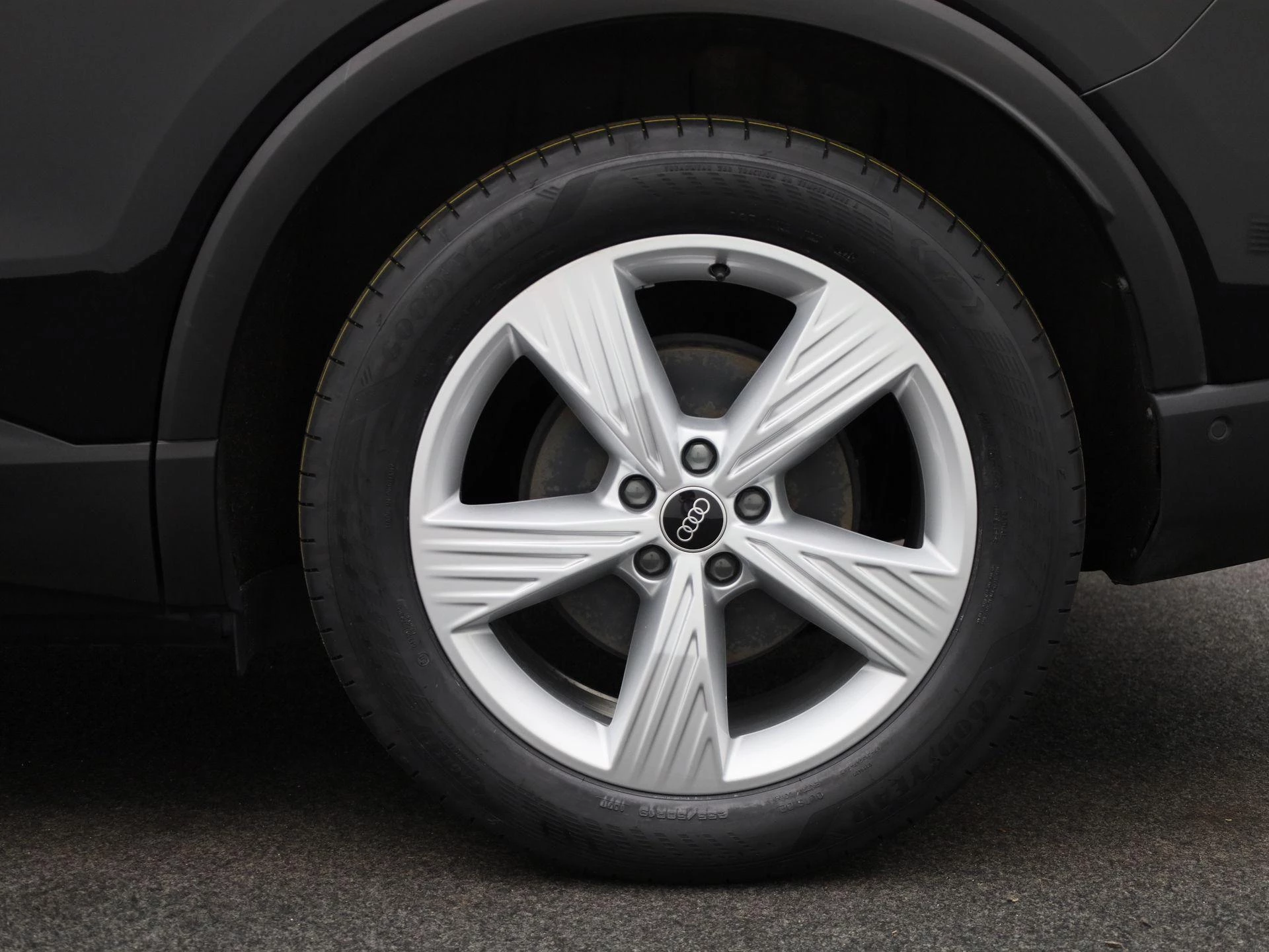 Audi-Q4 Sportback e-tron-image-8