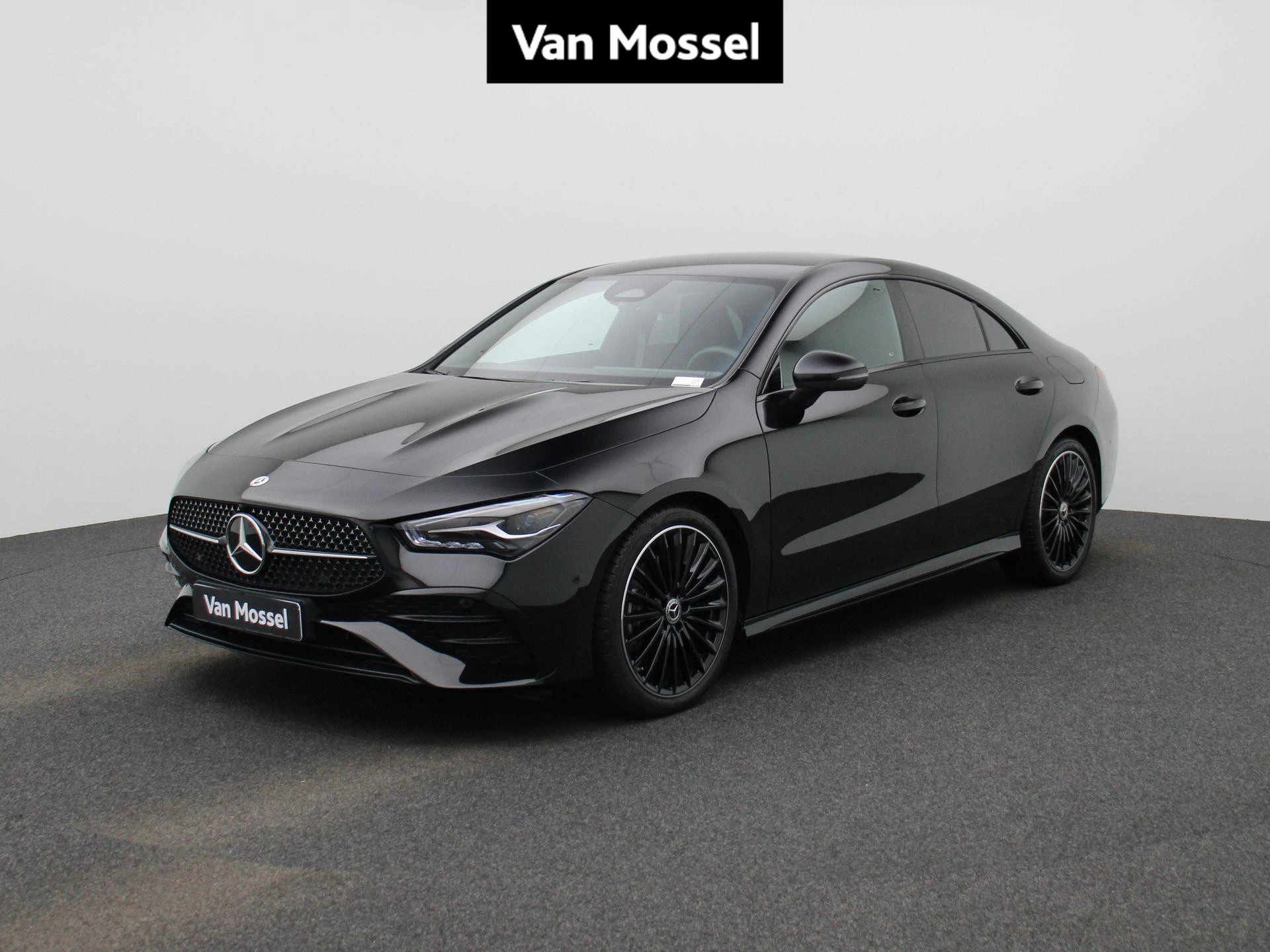 Mercedes-Benz-CLA-image-0
