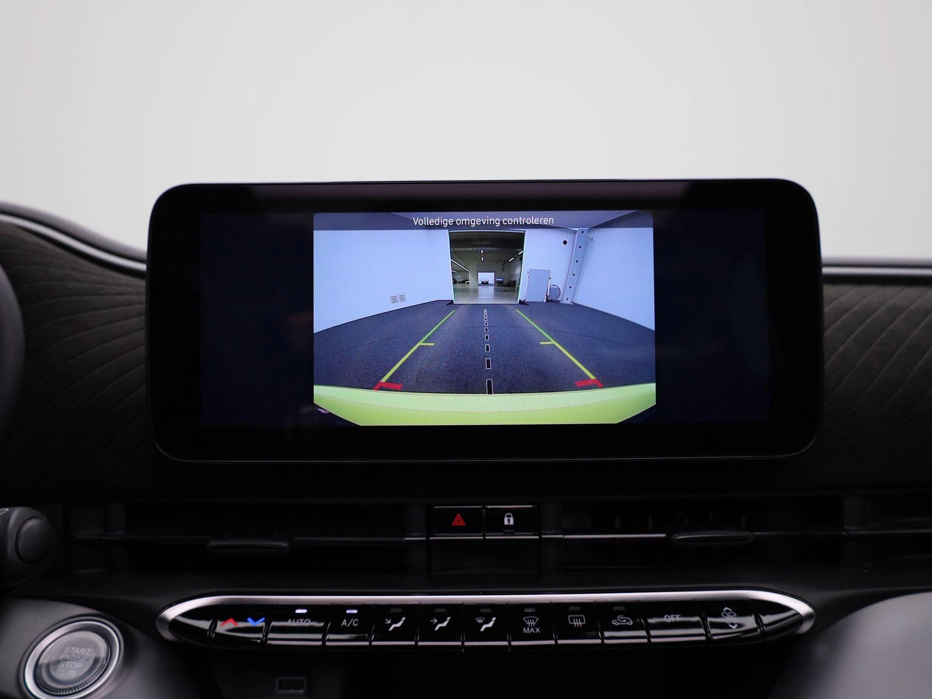 Abarth-500C-image-28