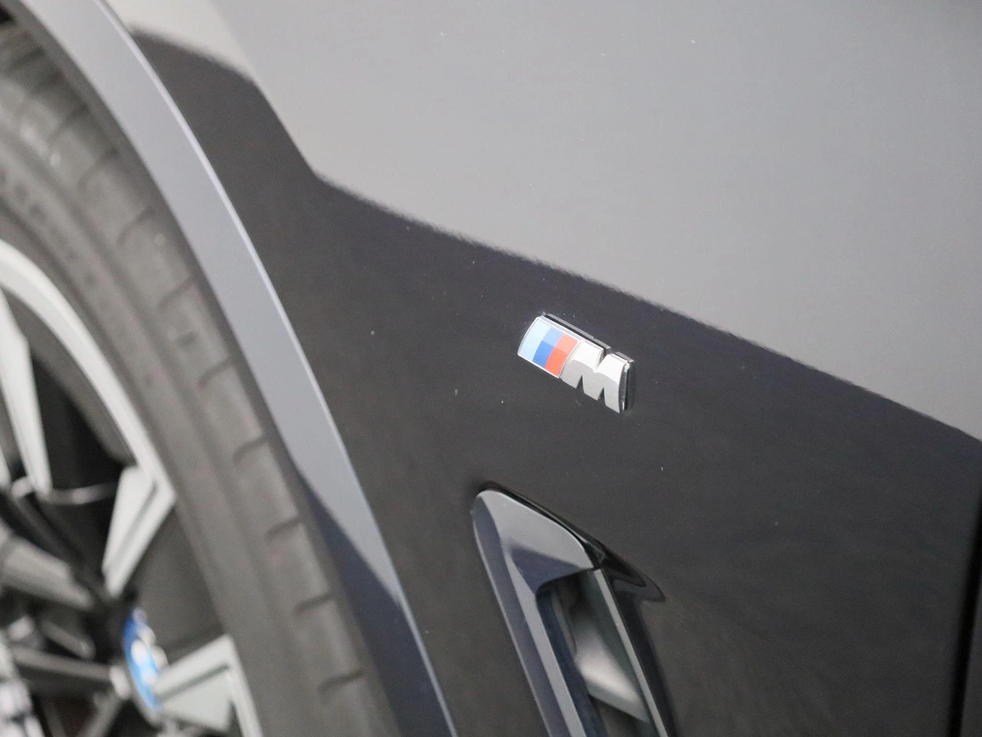BMW-iX3-image-14