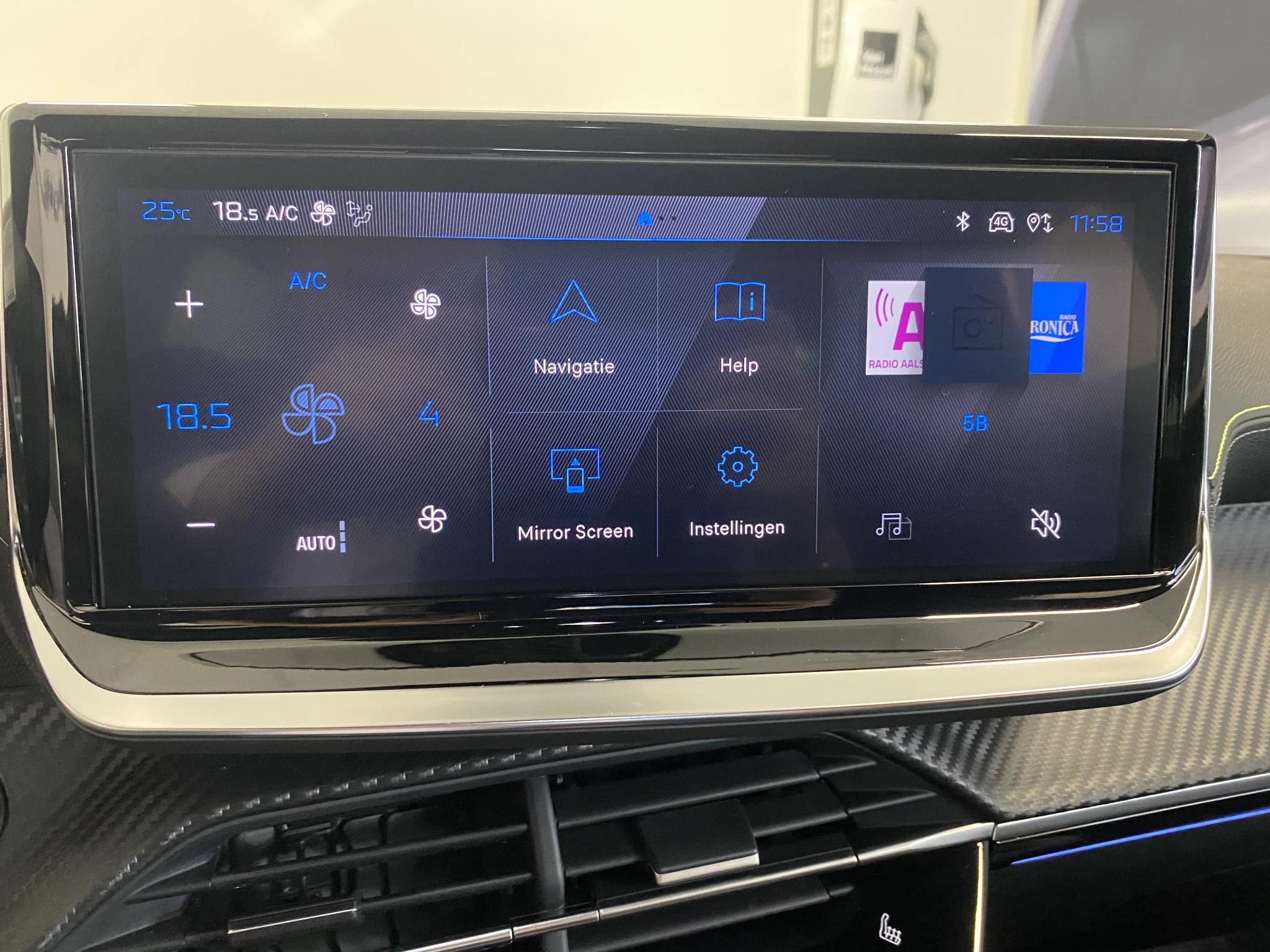 Peugeot 2008 1.2 Hybrid 145 GT