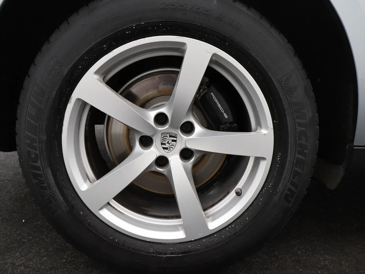 Porsche Macan 2.0 Turbo PDK *NAVI*APP CONNECT*LEDER*ALCANTARA*CAMERA*BLTH*CRUISE*...