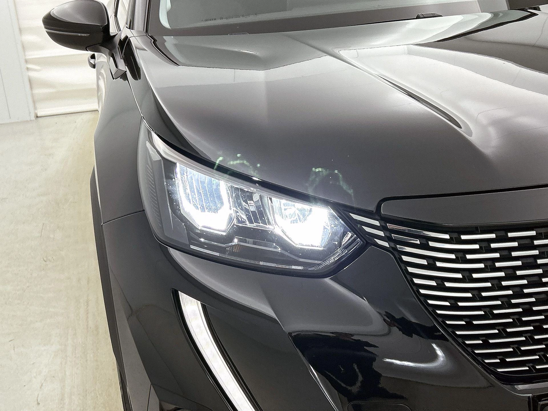 Peugeot 2008 1.2 PureTech Blue Lease Allure