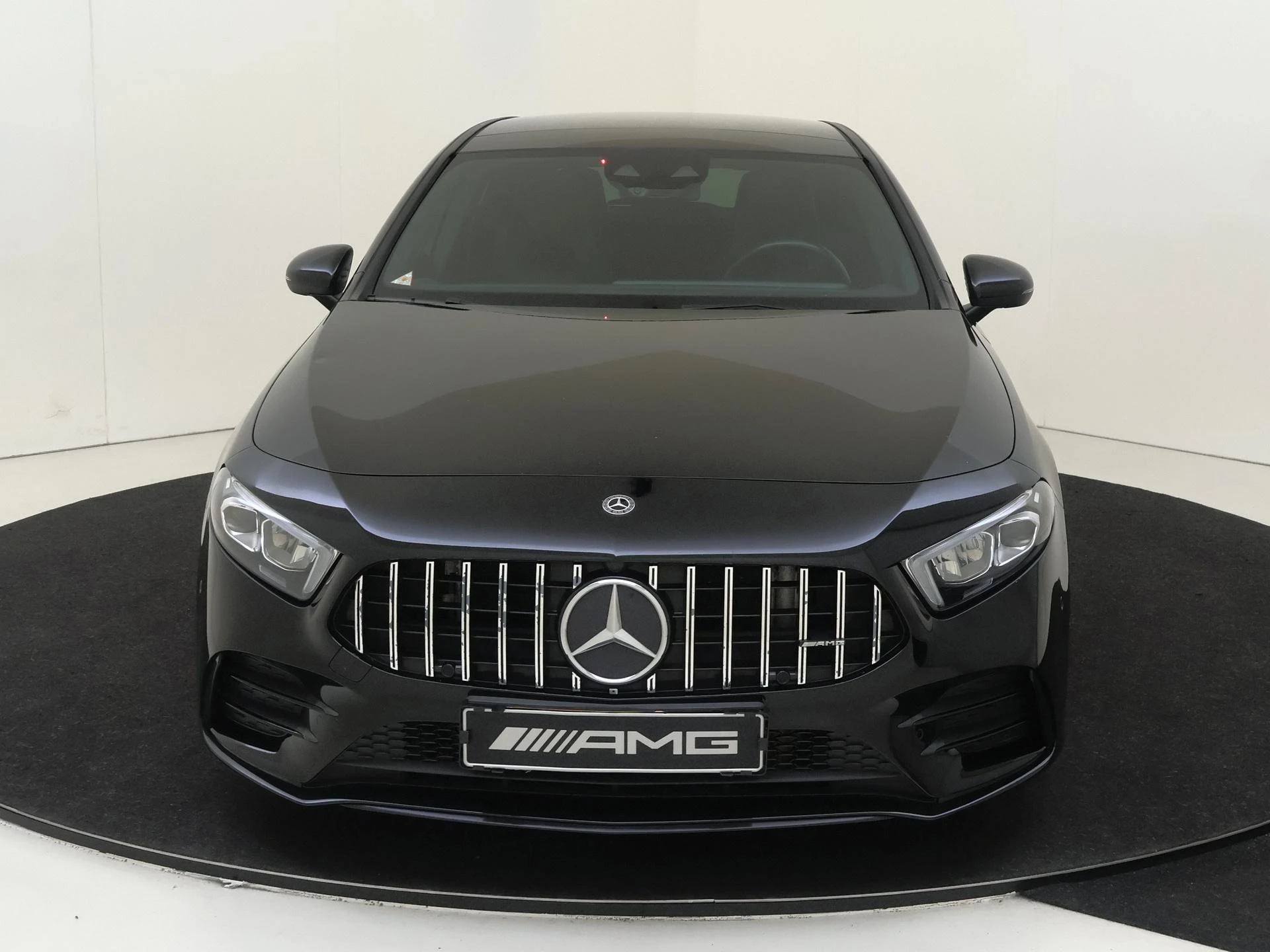 Mercedes-Benz A-Klasse AMG 35 4MATIC Edition 1