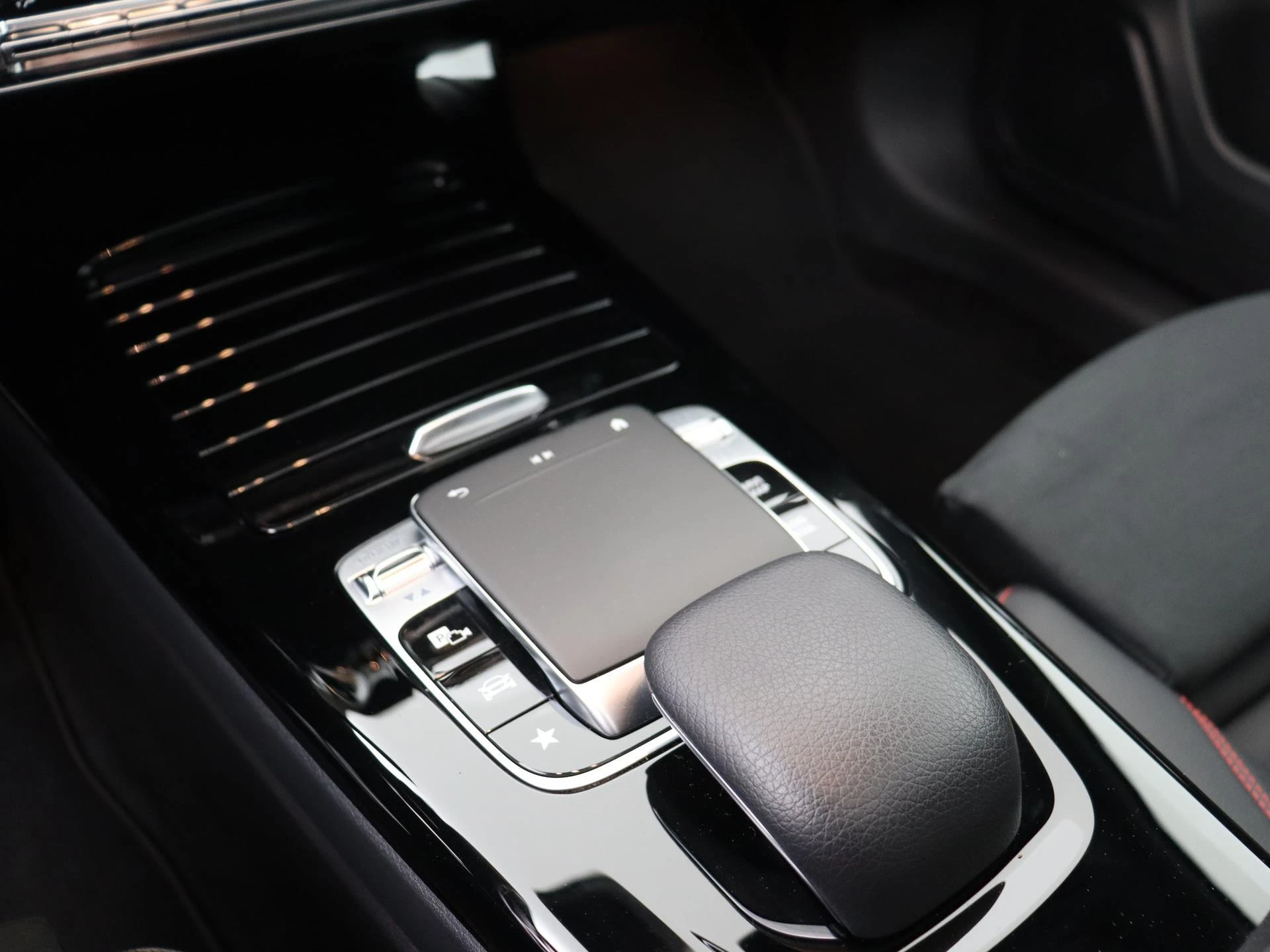 Mercedes-Benz-A-Klasse-image-21