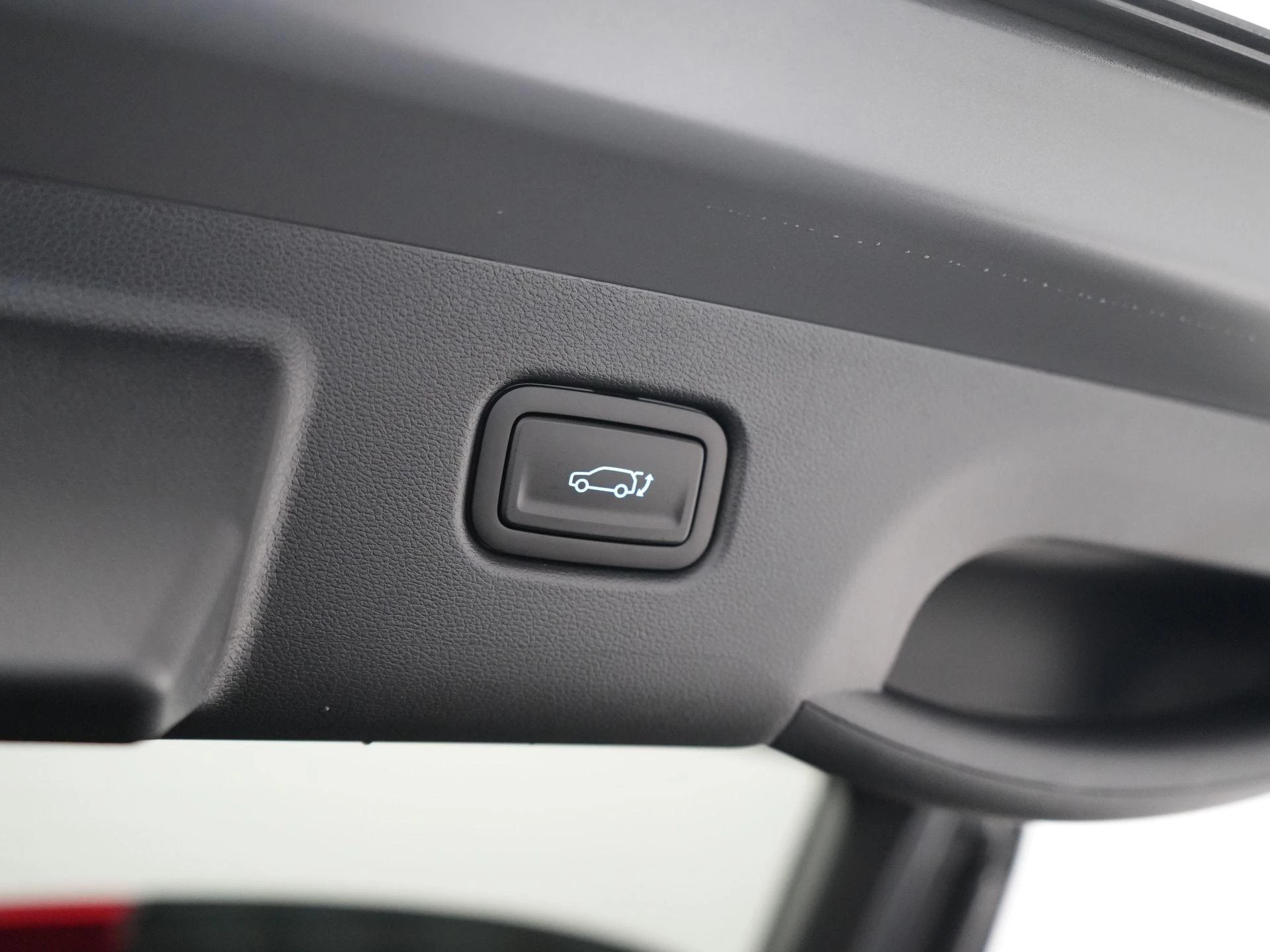 Hyundai-Kona-image-43