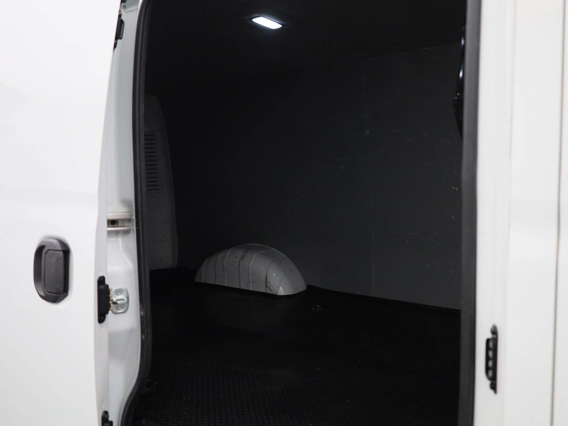 Maxus-eDeliver3-image-12