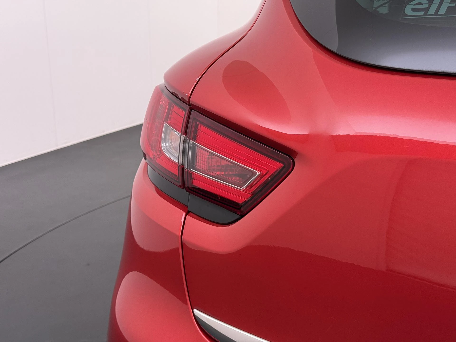 Renault-Clio-image-2