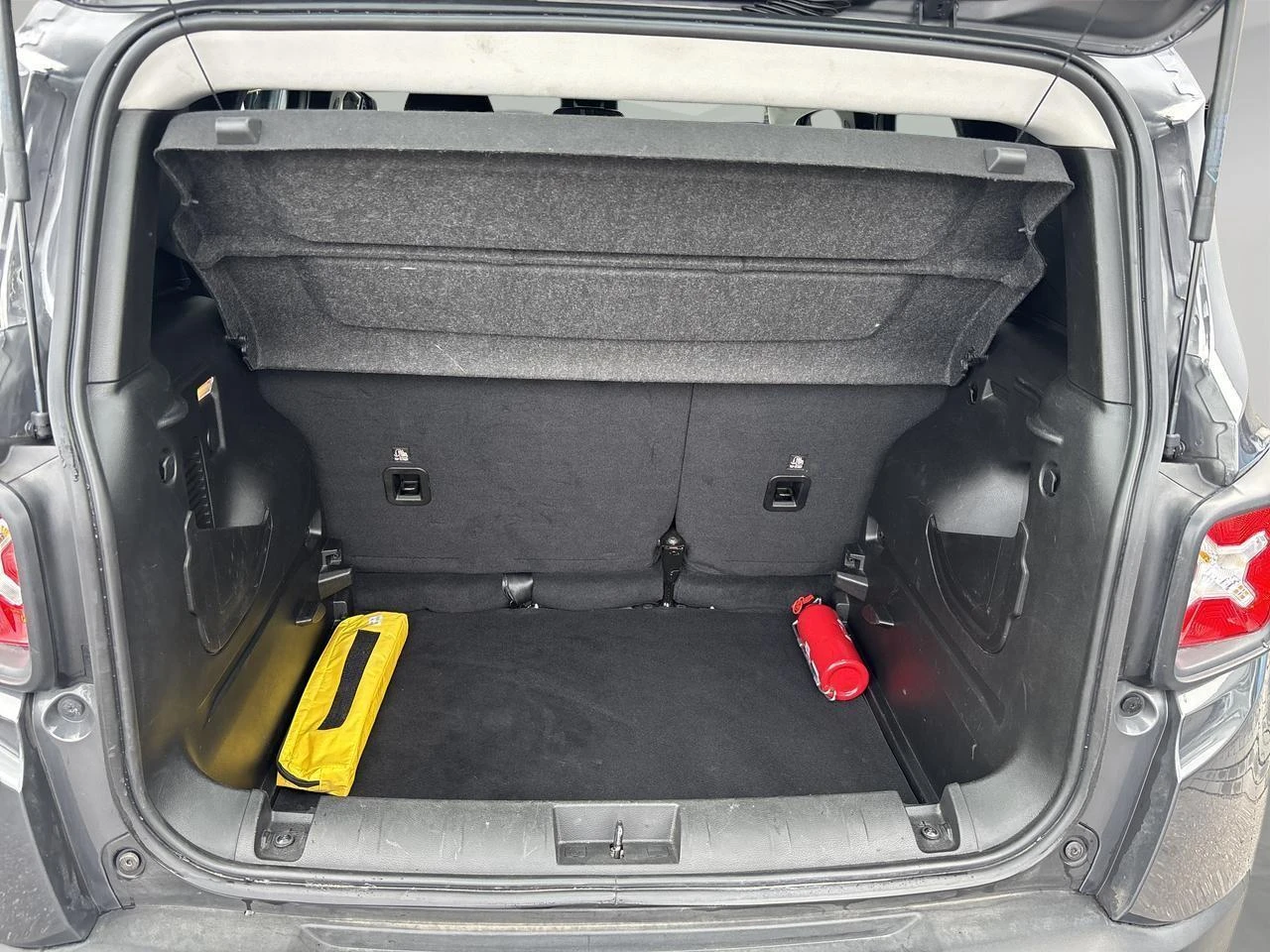 Jeep-Renegade-image-6