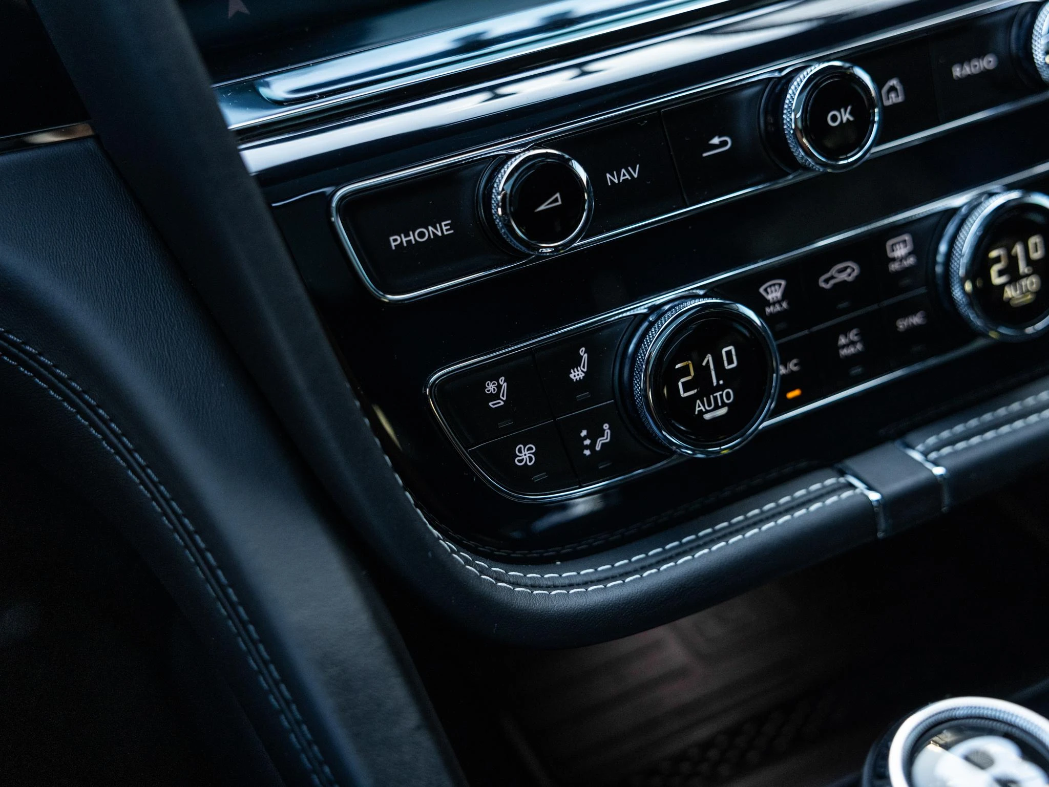 Bentley-Bentayga-image-21