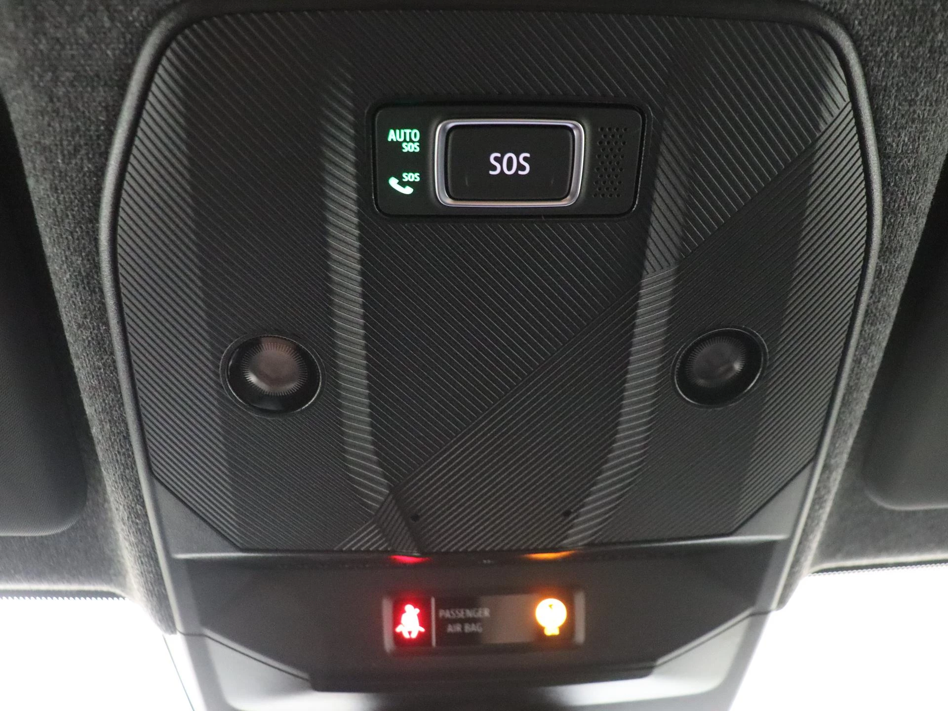 Renault-Megane E-Tech-image-19